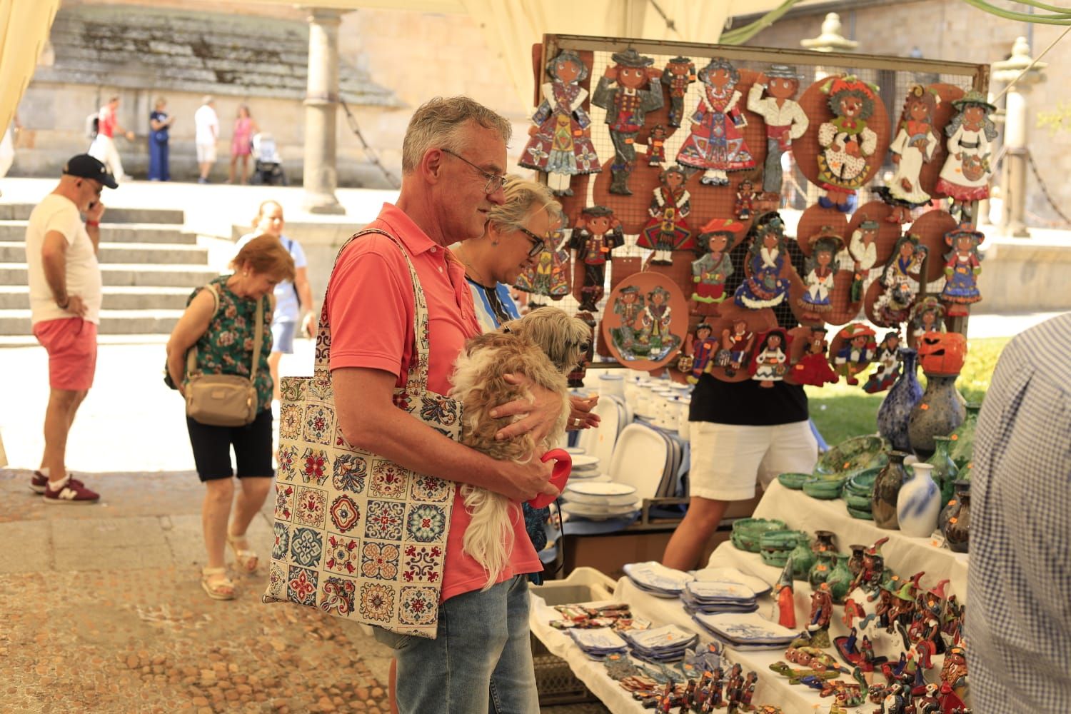 En imagenes, la Feria del Barro de Salamanca