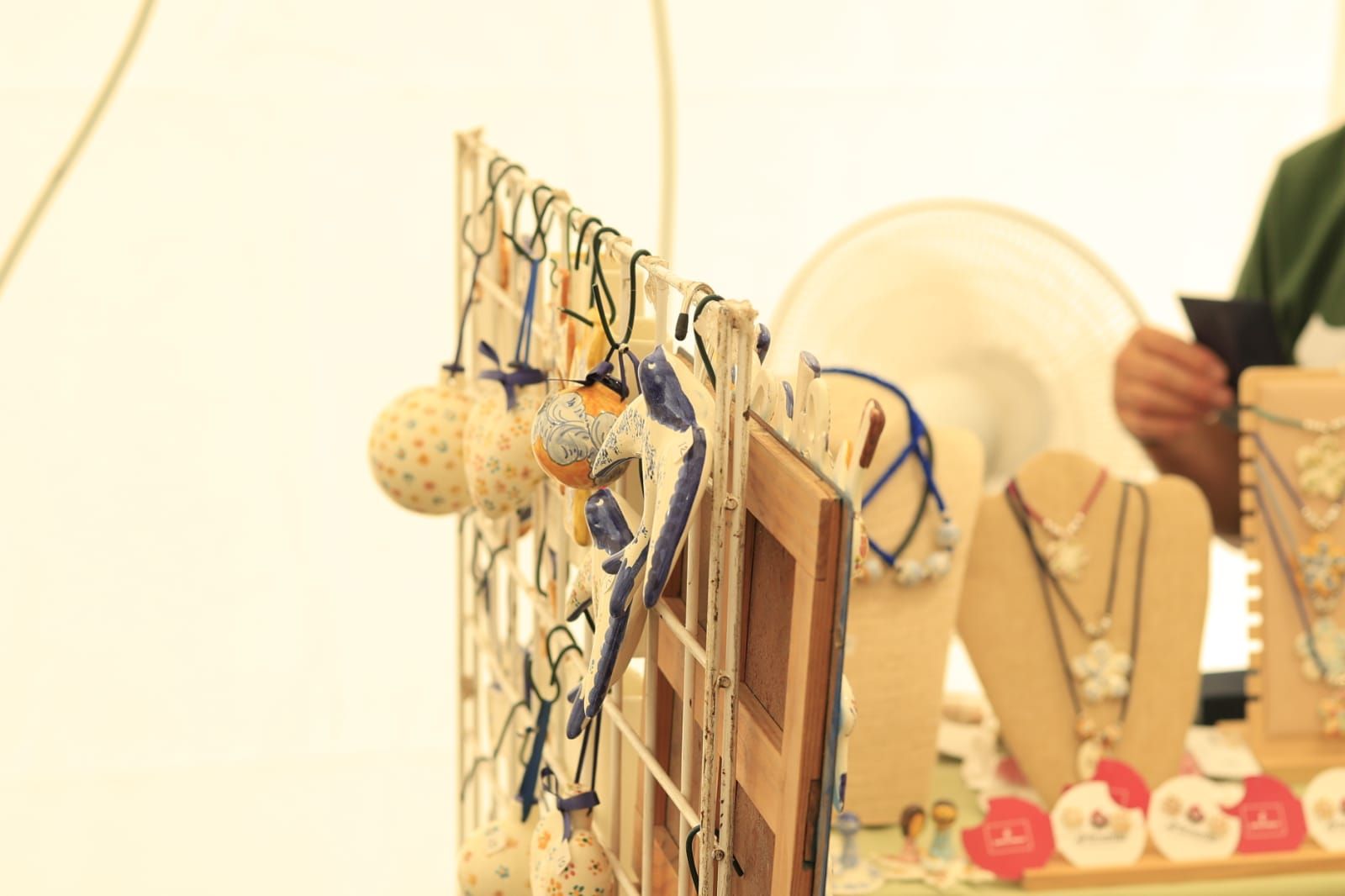 En imagenes, la Feria del Barro de Salamanca