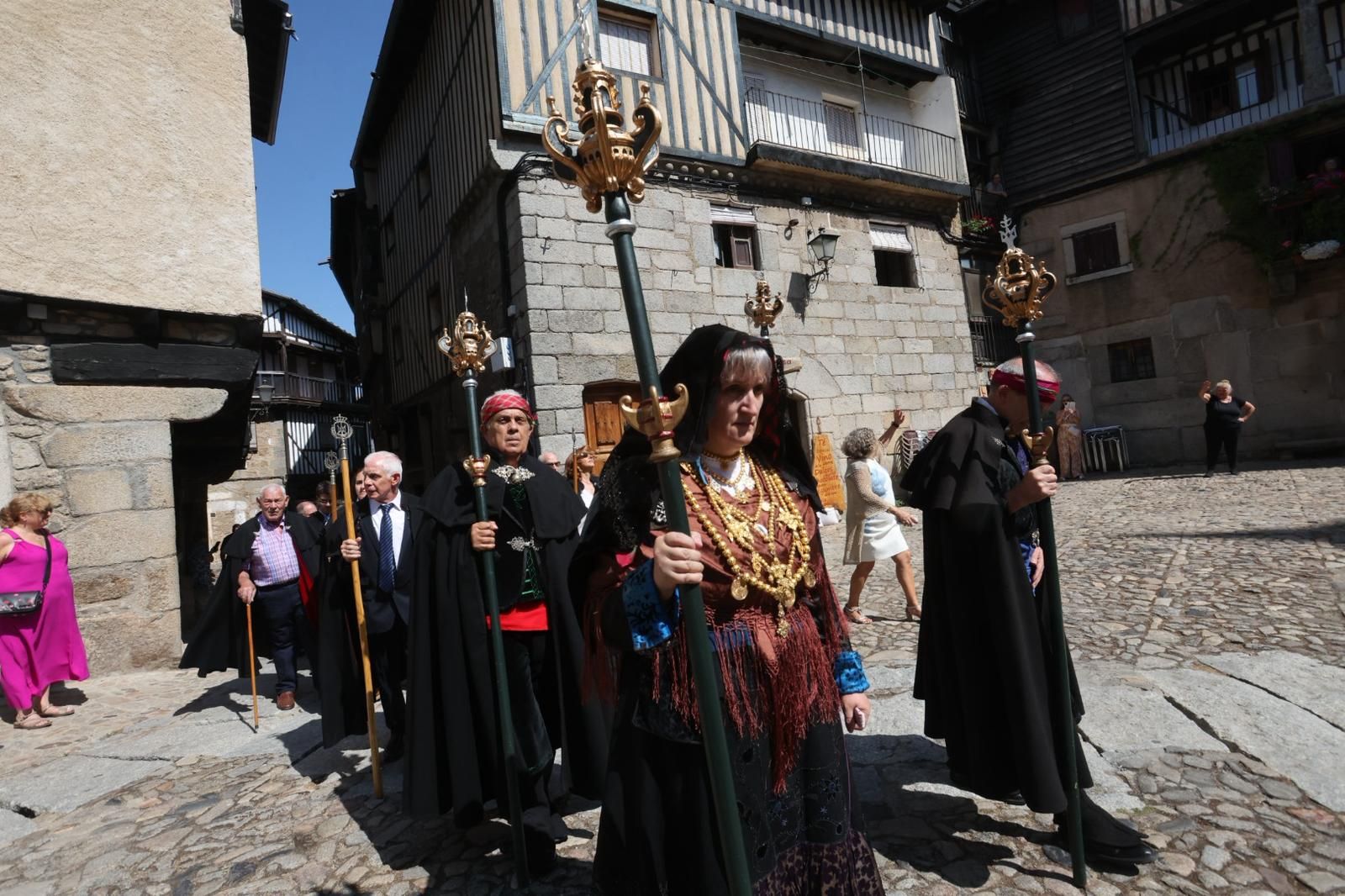 La Alberca &#039;con el corazón dividido entre el fuego y el inicio de las fiestas&#039;