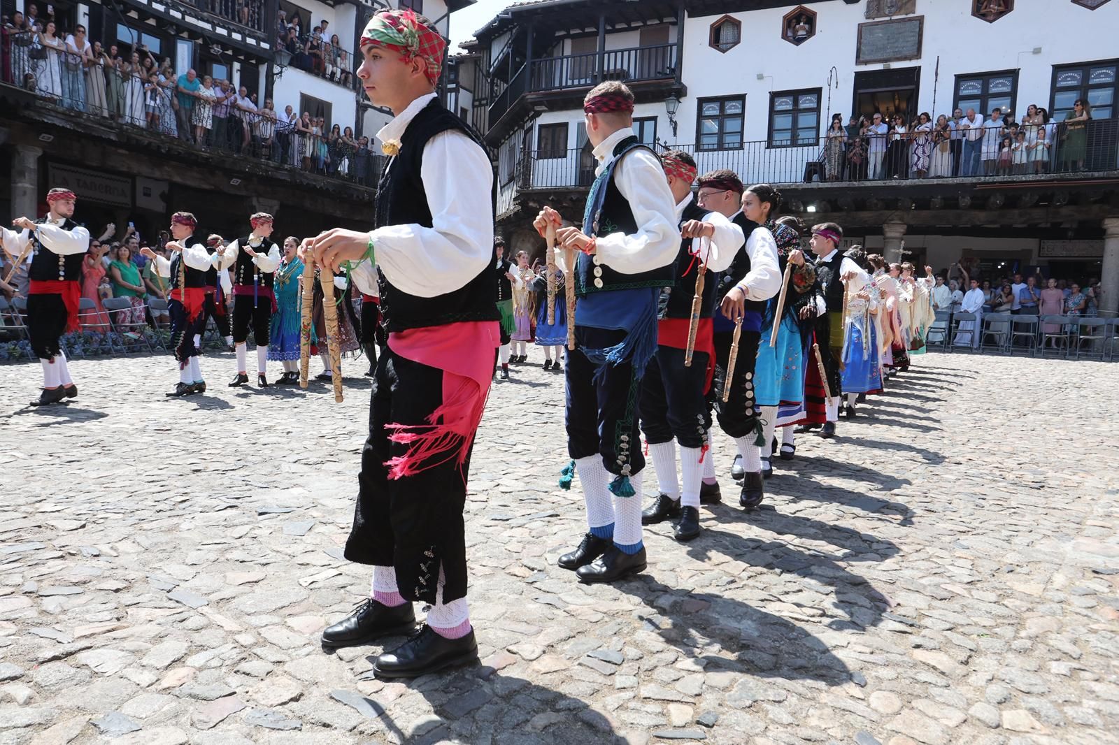 La Alberca &#039;con el corazón dividido entre el fuego y el inicio de las fiestas&#039;