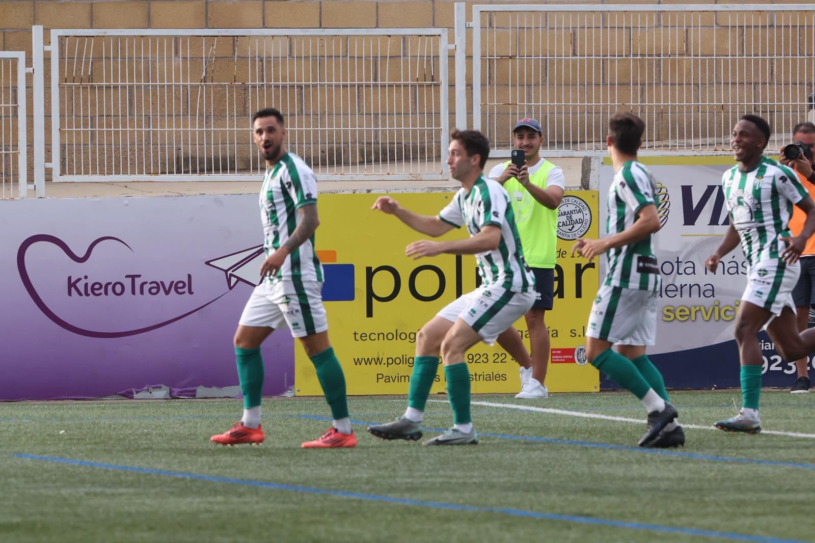 Las imágenes del Guijuelo-Unionistas de la Copa RFEF