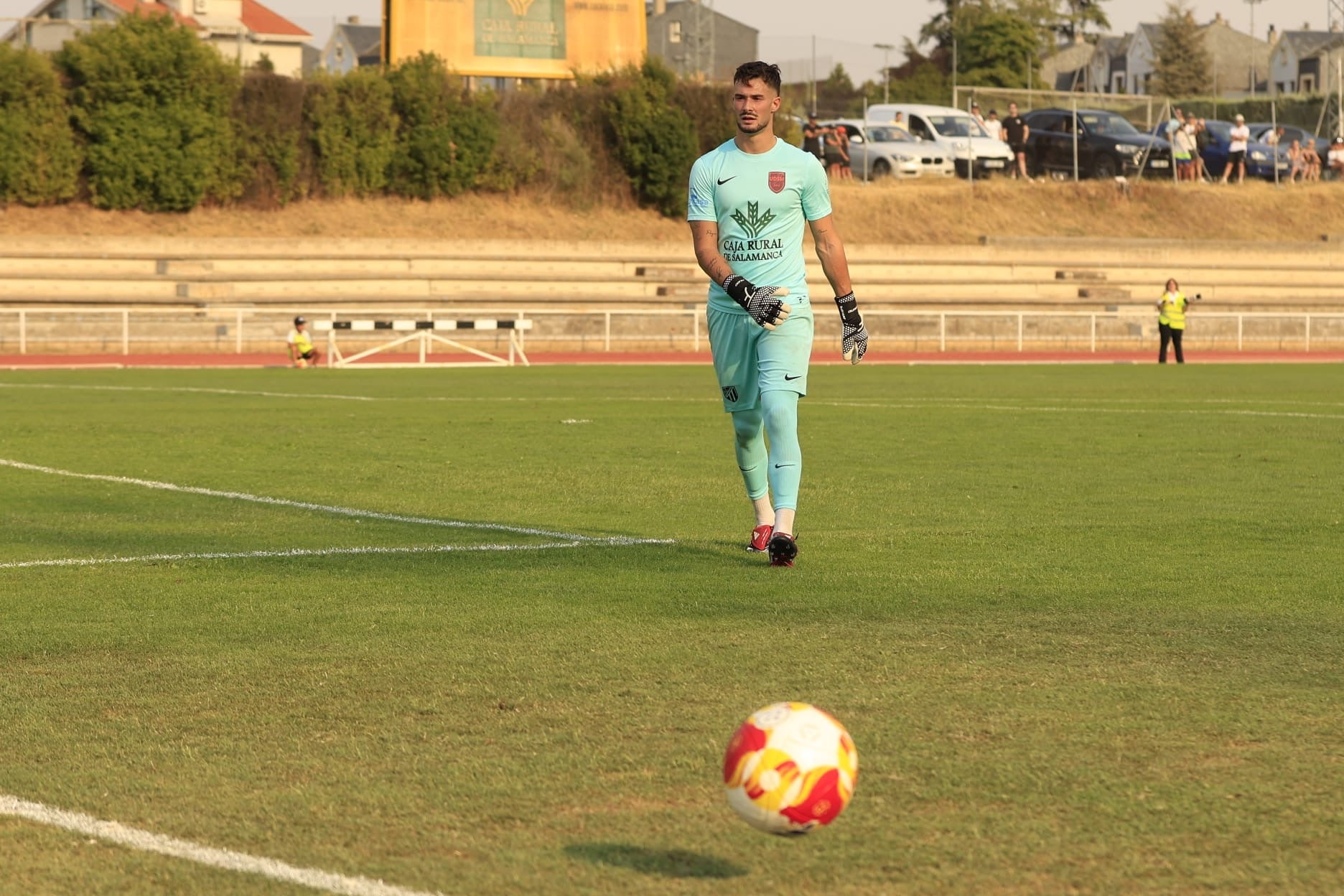 El derbi entre el Salamanca UDS y el Santa Marta, en imágenes