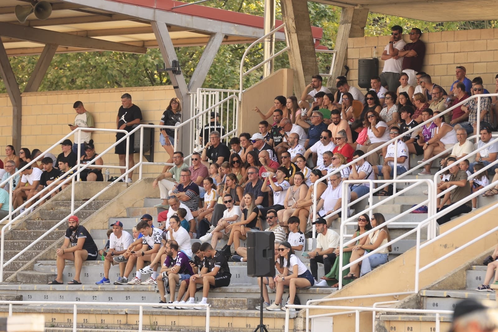 El derbi entre el Salamanca UDS y el Santa Marta, en imágenes