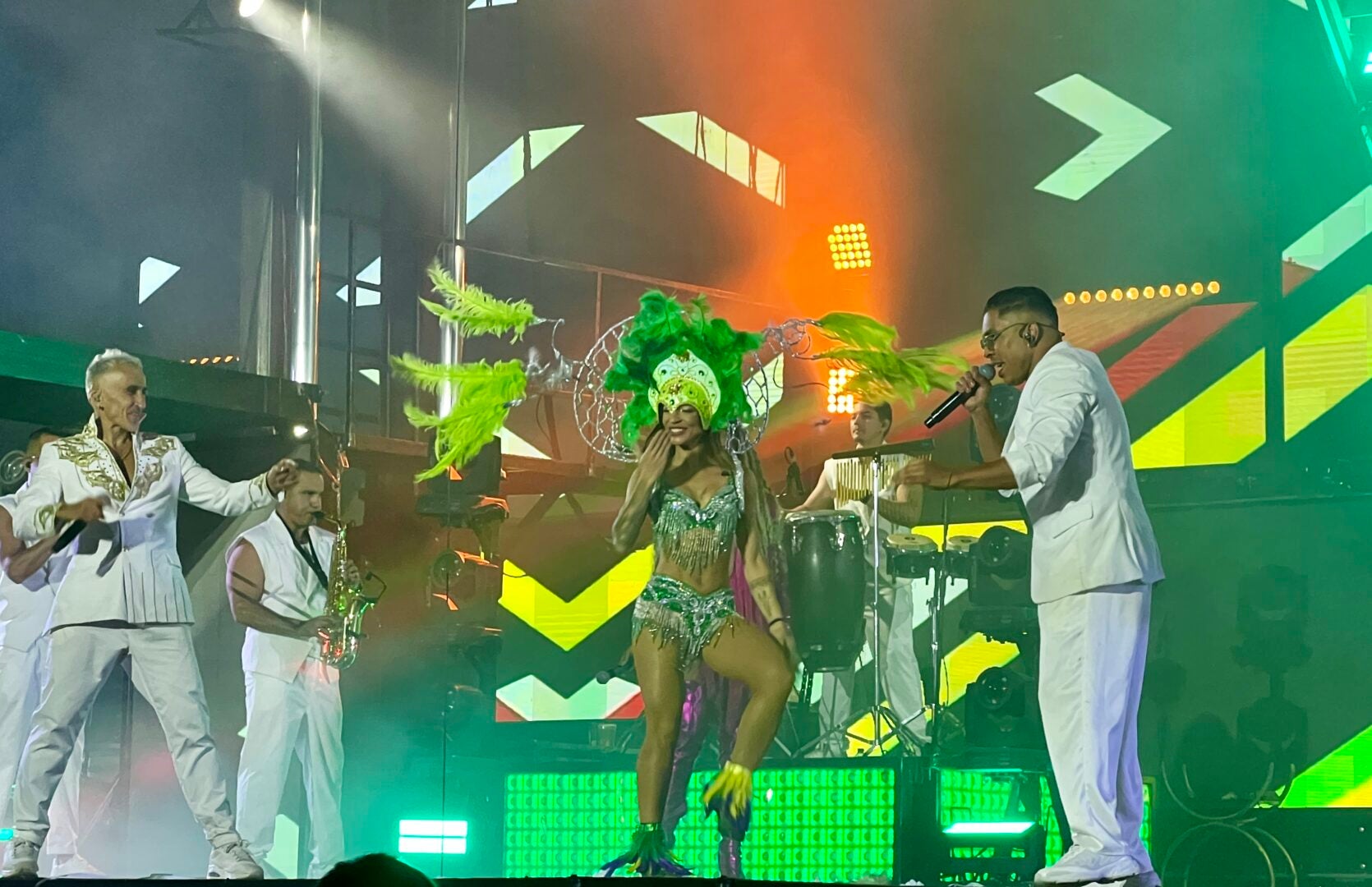 Así fue la actuación de la orquesta Paris de Noia en Guijuelo