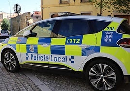 Coche de la Policía Local en una imagen de archivo.