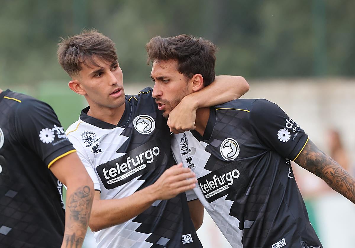Álvaro Gómez celebra un gol en un partido de Copa
