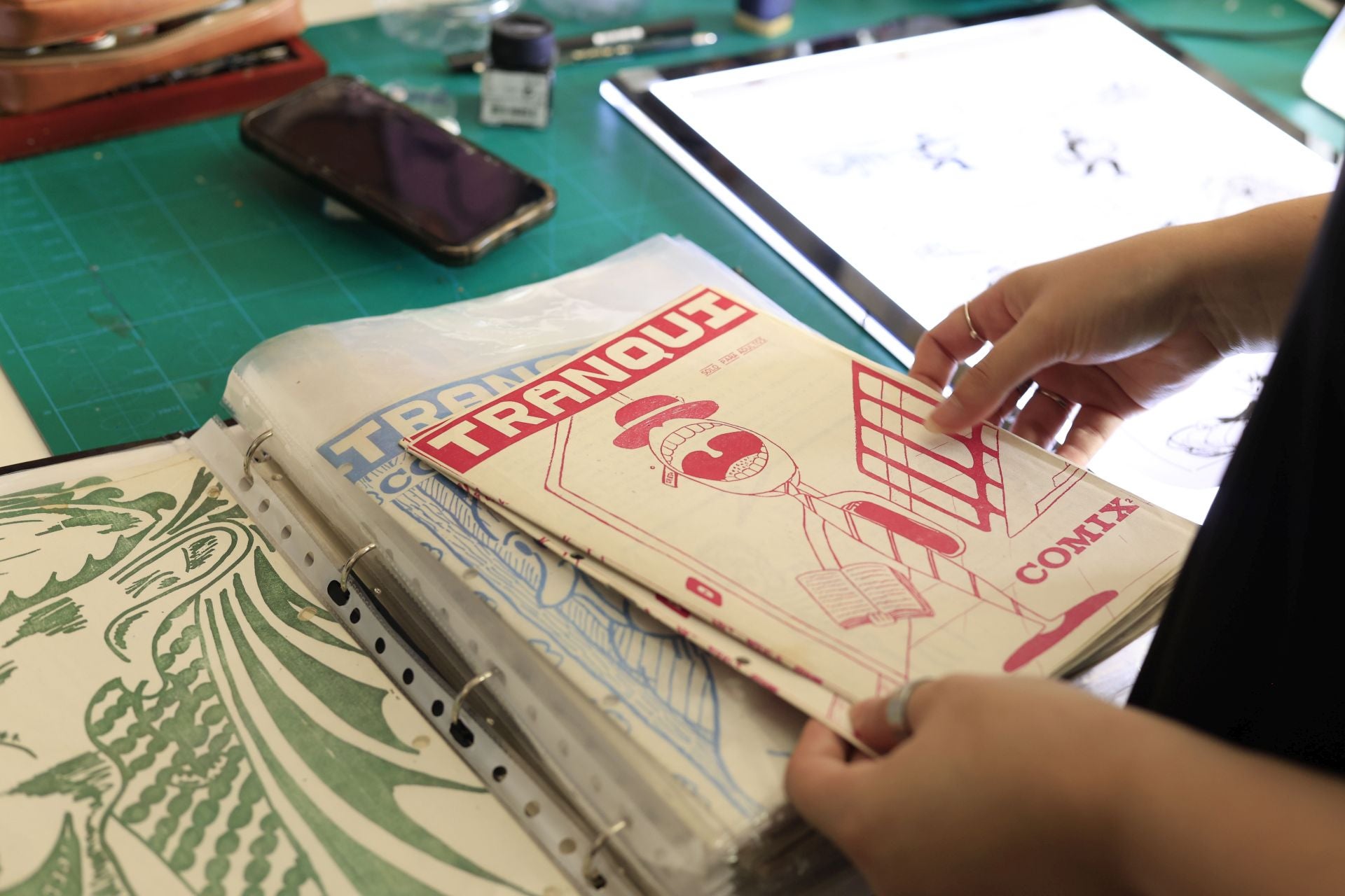 Entramos en el estudio de uno de los pioneros del cómic underground en Salamanca