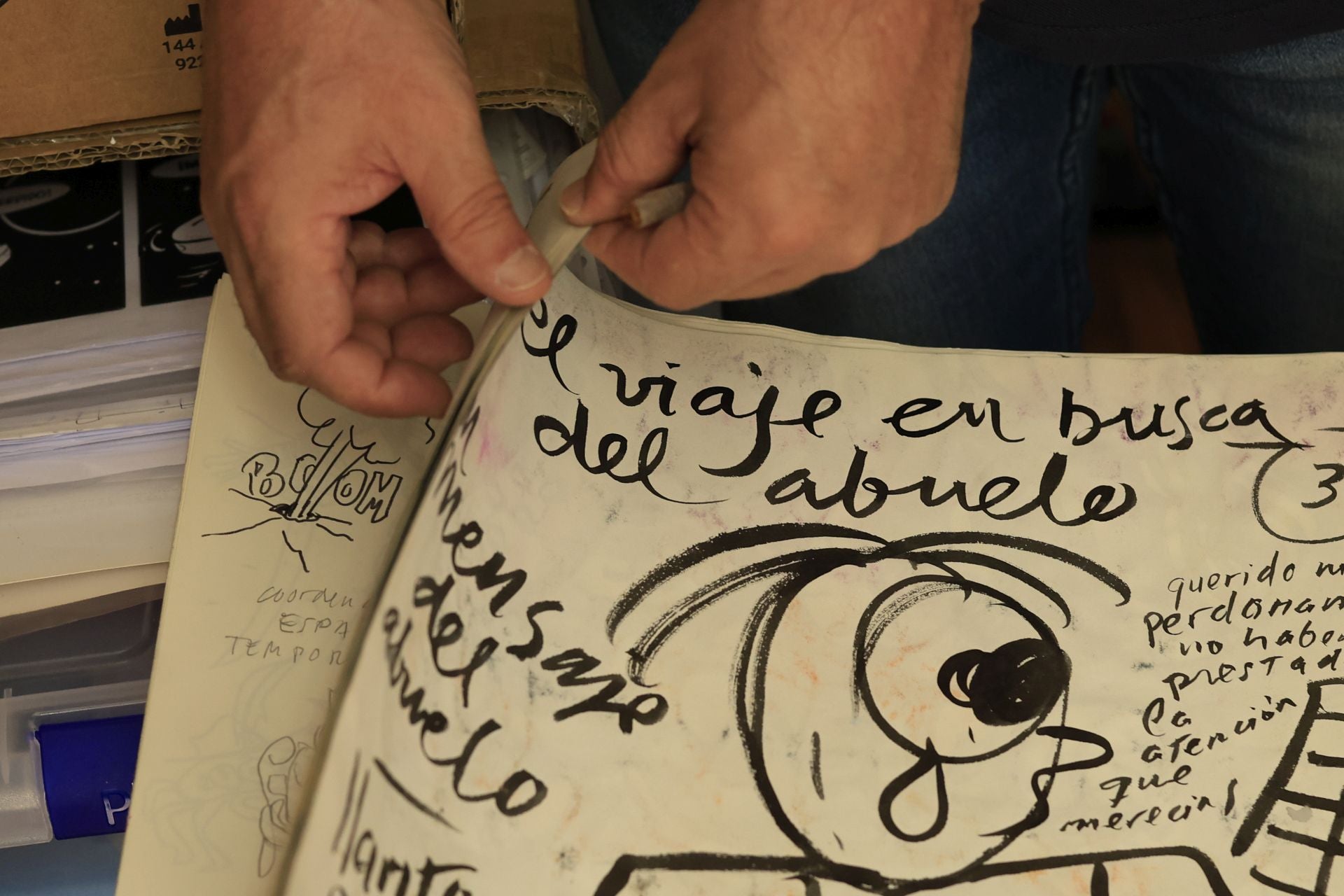 Entramos en el estudio de uno de los pioneros del cómic underground en Salamanca