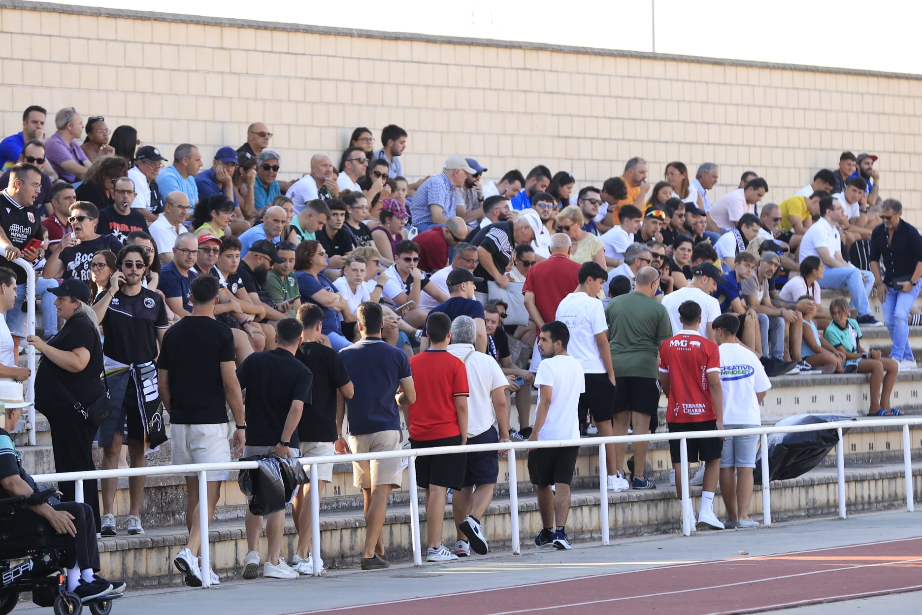 En imágenes, el partido entre Unionistas y el Mérida que honra a la extinta UDS