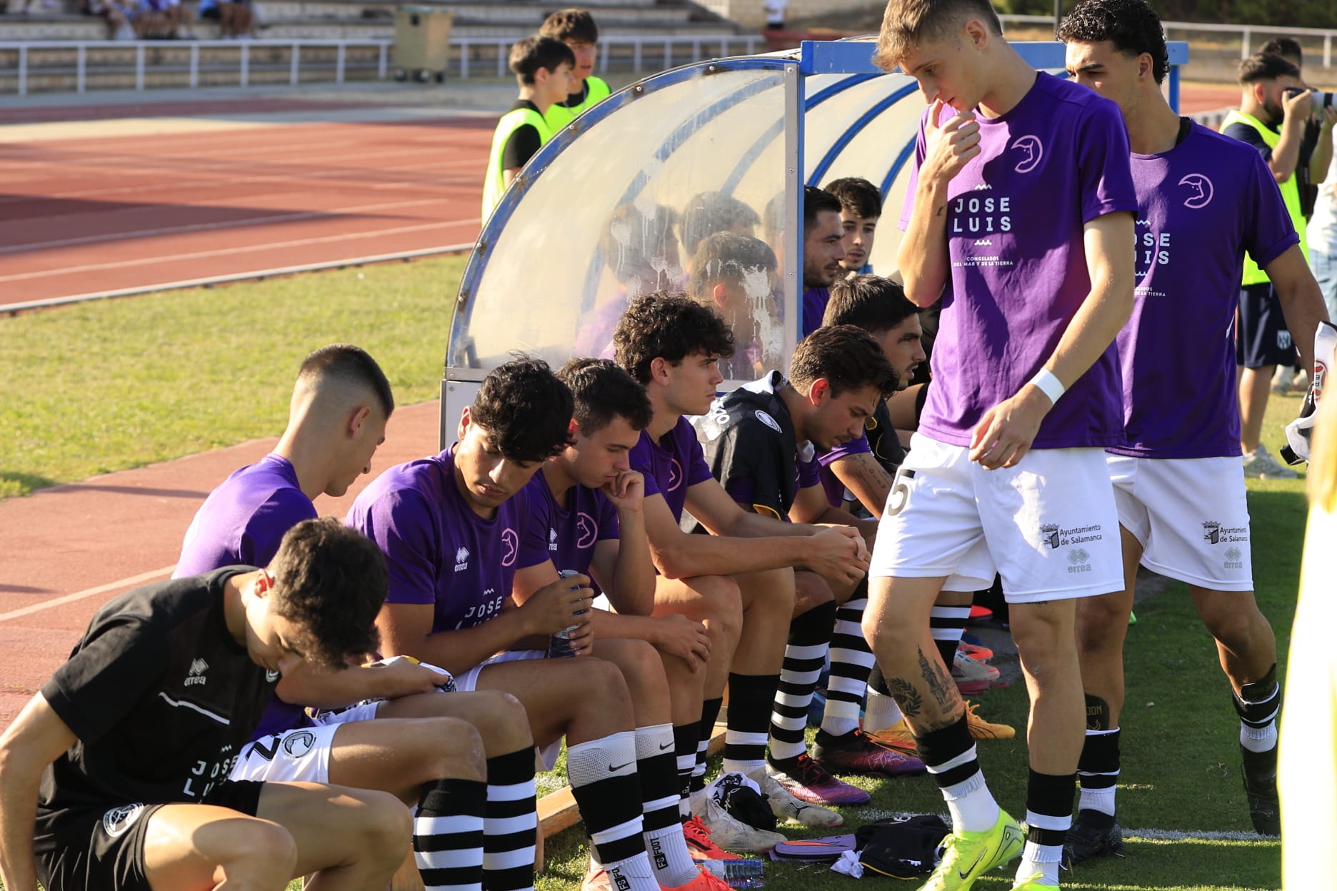 En imágenes, el partido entre Unionistas y el Mérida que honra a la extinta UDS