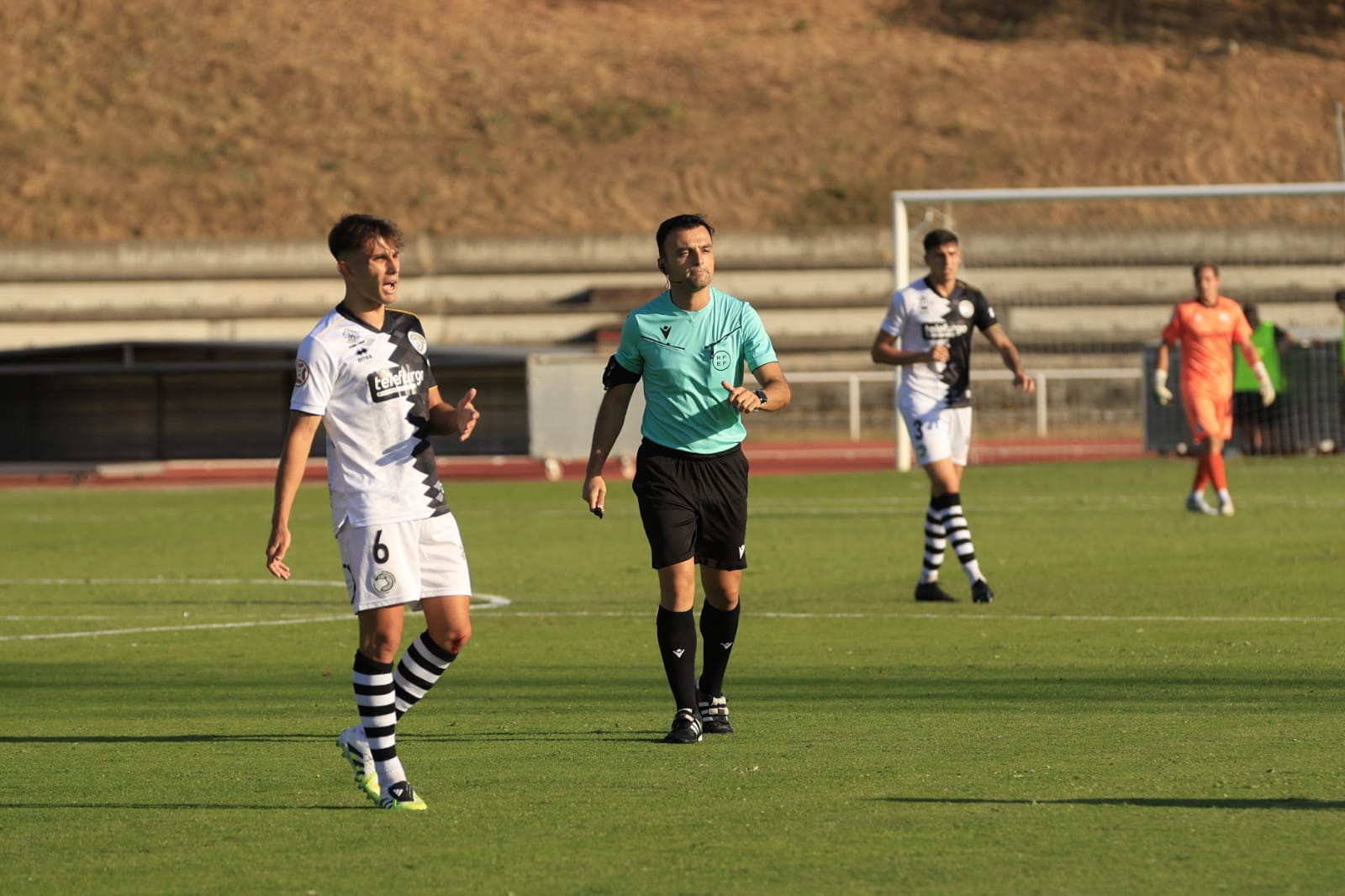 En imágenes, el partido entre Unionistas y el Mérida que honra a la extinta UDS
