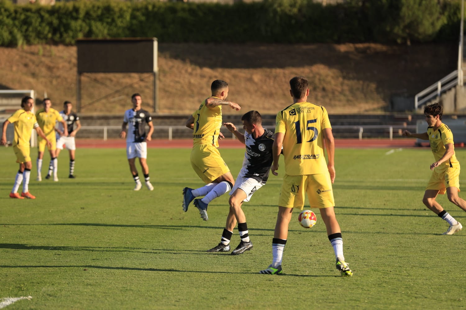 En imágenes, el partido entre Unionistas y el Mérida que honra a la extinta UDS