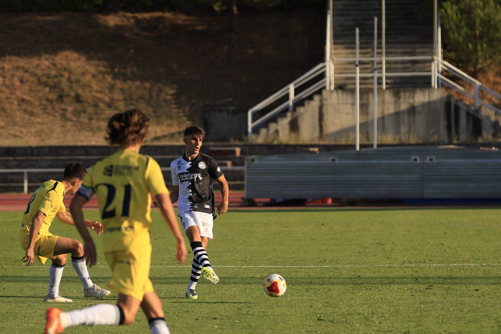 En imágenes, el partido entre Unionistas y el Mérida que honra a la extinta UDS