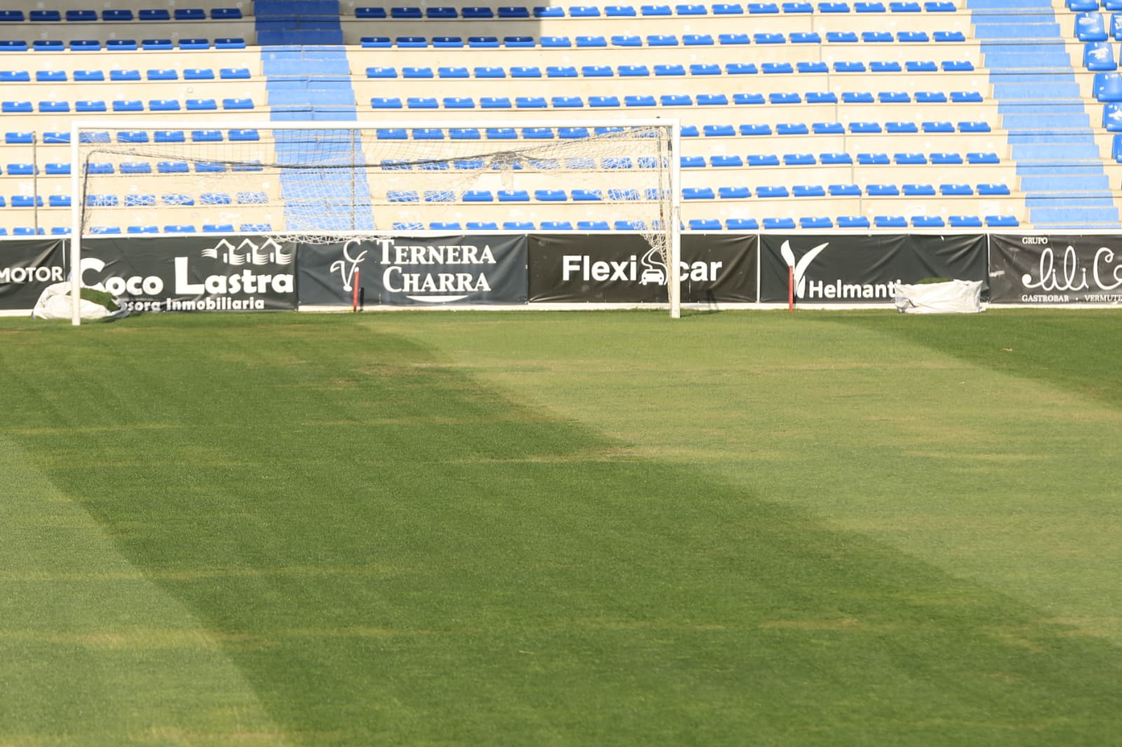 Así está el césped del Reina Sofía a cinco días para el comienzo de temporada