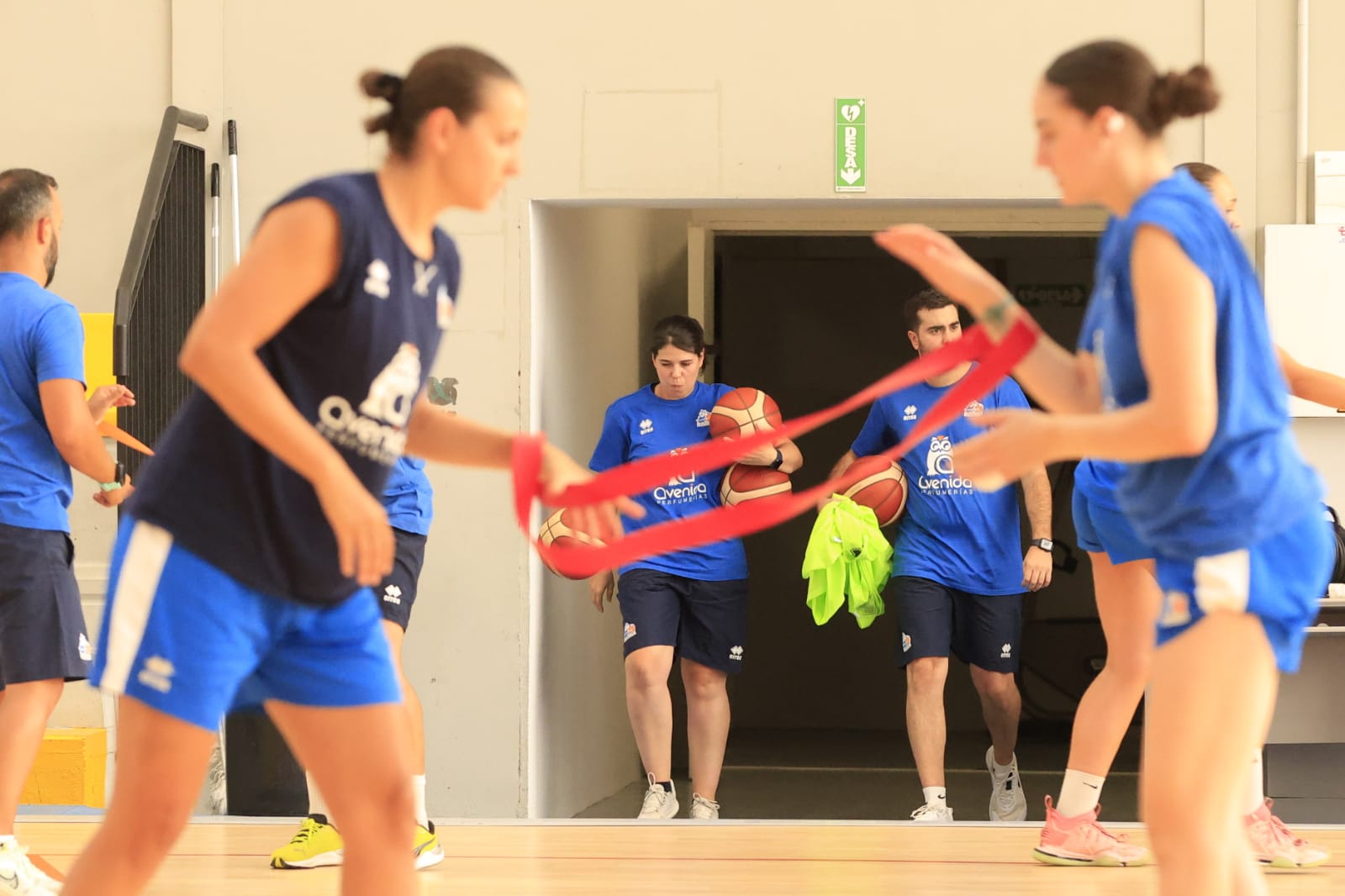 El primer entrenamiento de la temporada de Perfumerías Avenida, en imágenes