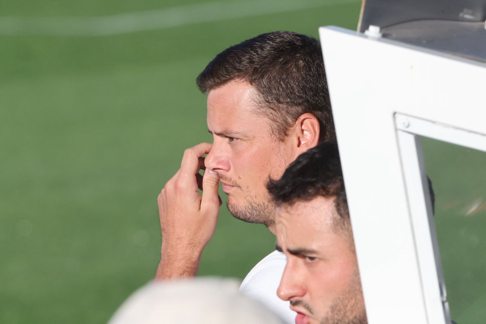 El debut ligero de Unionistas con 3.000 personas en el Reina Sofía