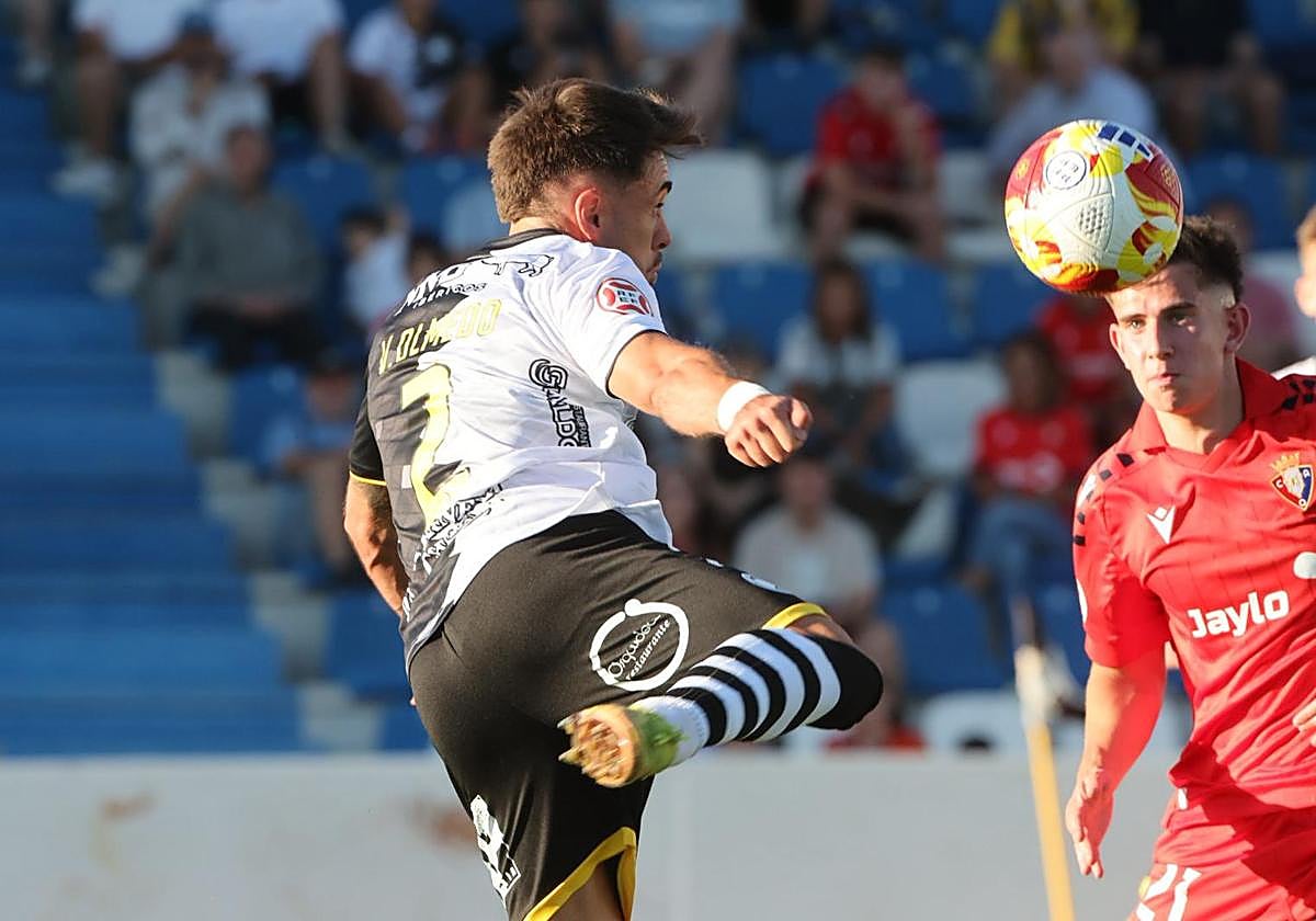 El debut ligero de Unionistas con 3.000 personas en el Reina Sofía