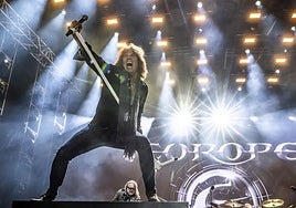 El cantante de Europe, Joey Tempest, durante el concierto.