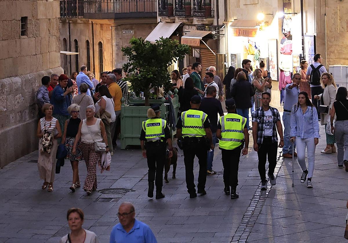 Policía Local en las fiestas pasadas.