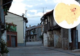 Localidad salmantina de Calzada de Béjar desierta en una imagen de archivo y, a arriba a la derecha, mapa de Salamanca con los datos de la pérdida de población.