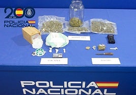 Objetos requisados en el registro del piso.