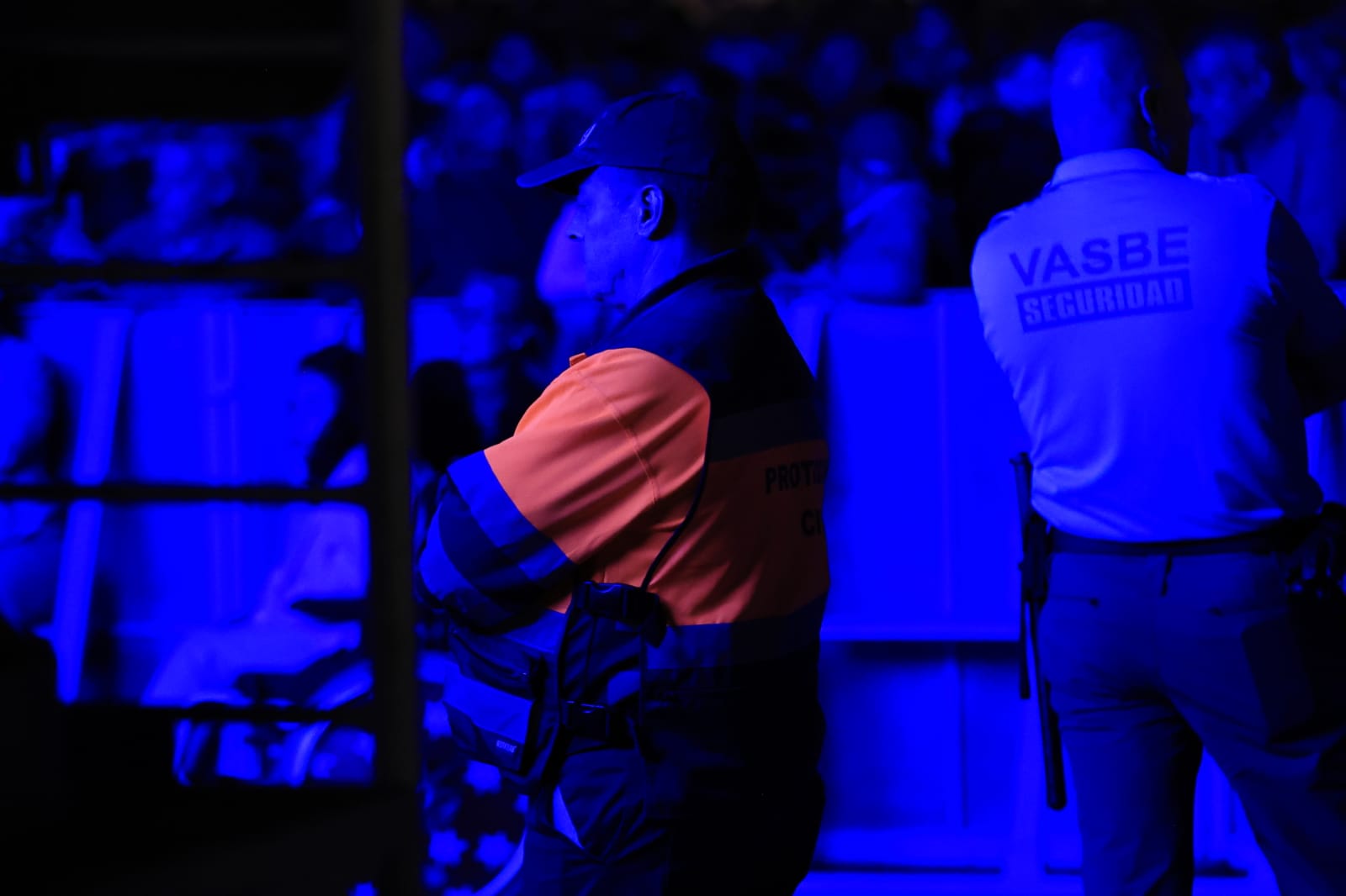 Fiesta flamenca en una Plaza Mayor a rebosar con Siempre Así