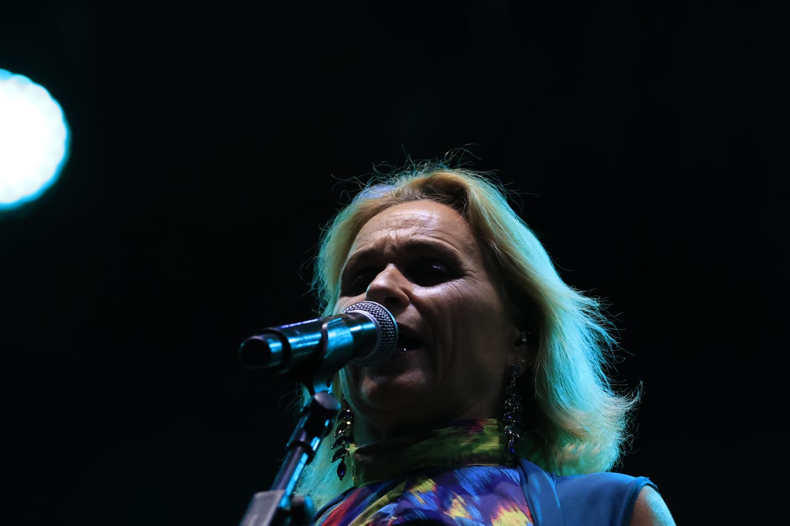 Fiesta flamenca en una Plaza Mayor a rebosar con Siempre Así
