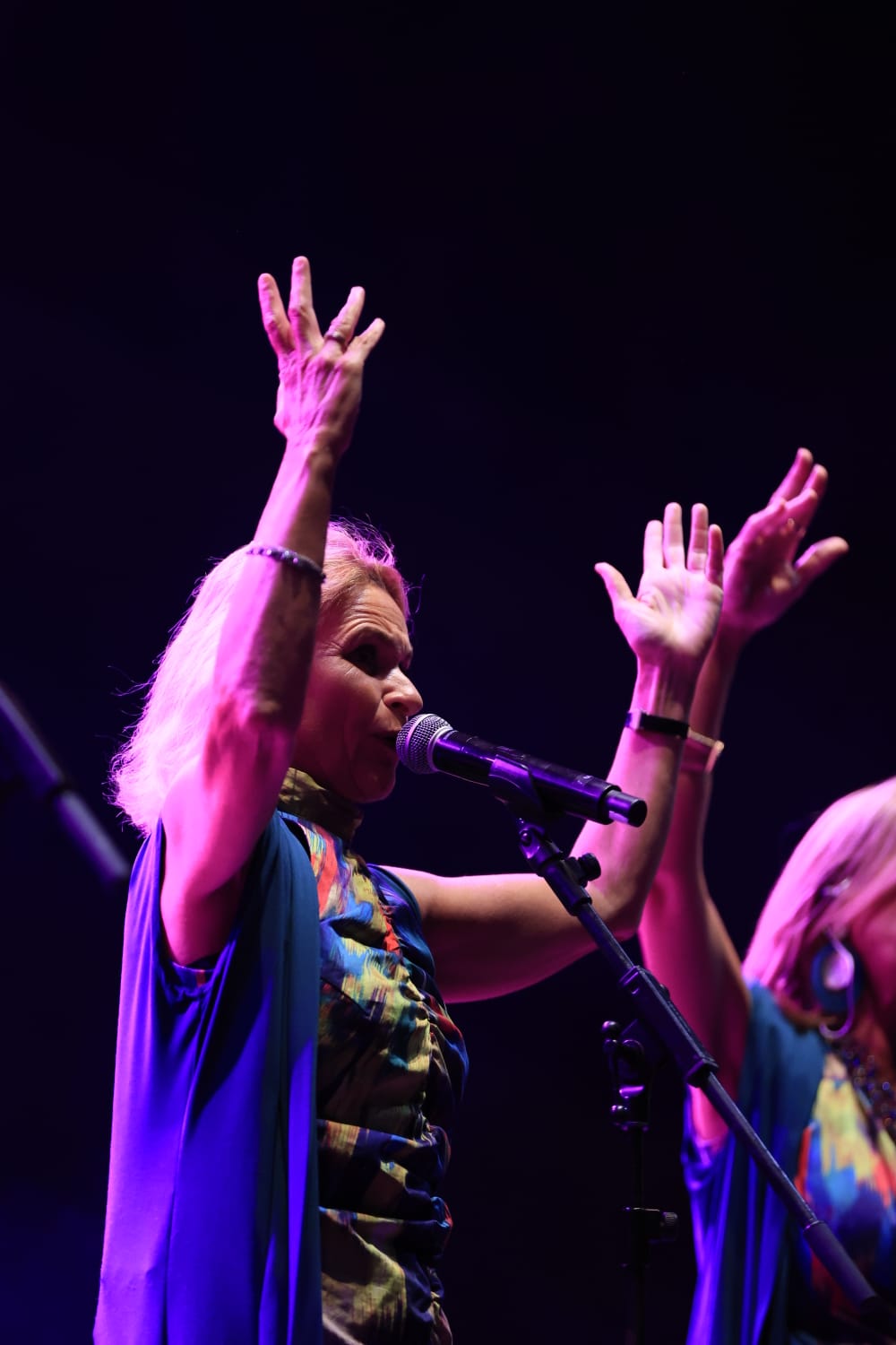 Fiesta flamenca en una Plaza Mayor a rebosar con Siempre Así