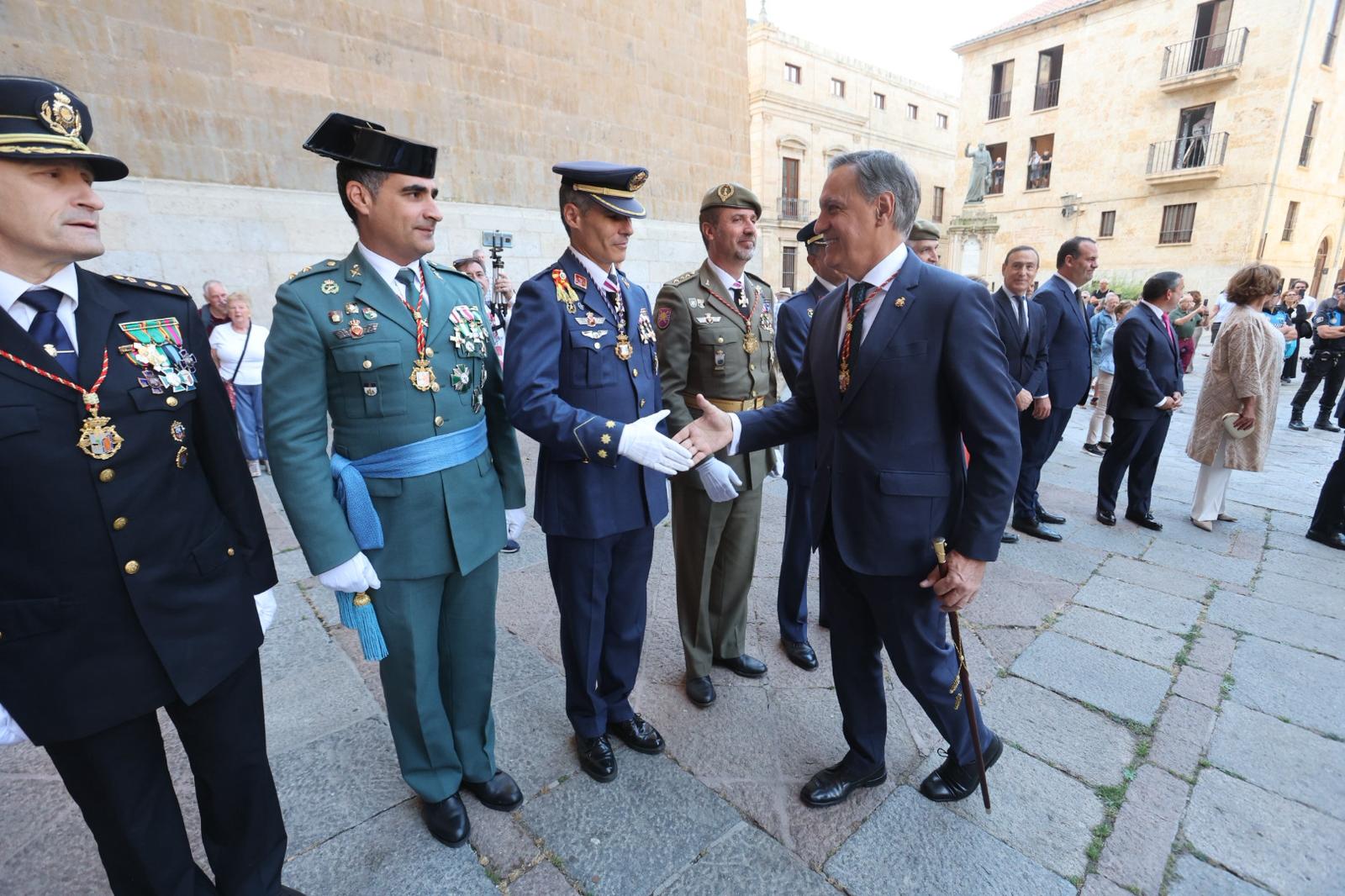 Pleno de autoridades en la tradicional misa de la Virgen de la Vega
