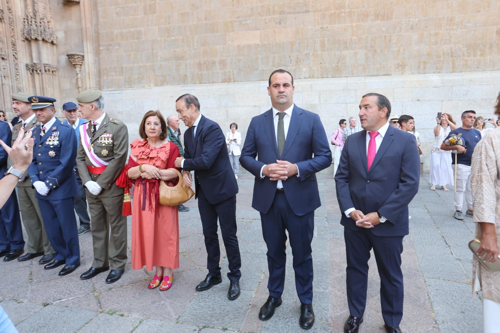 Pleno de autoridades en la tradicional misa de la Virgen de la Vega
