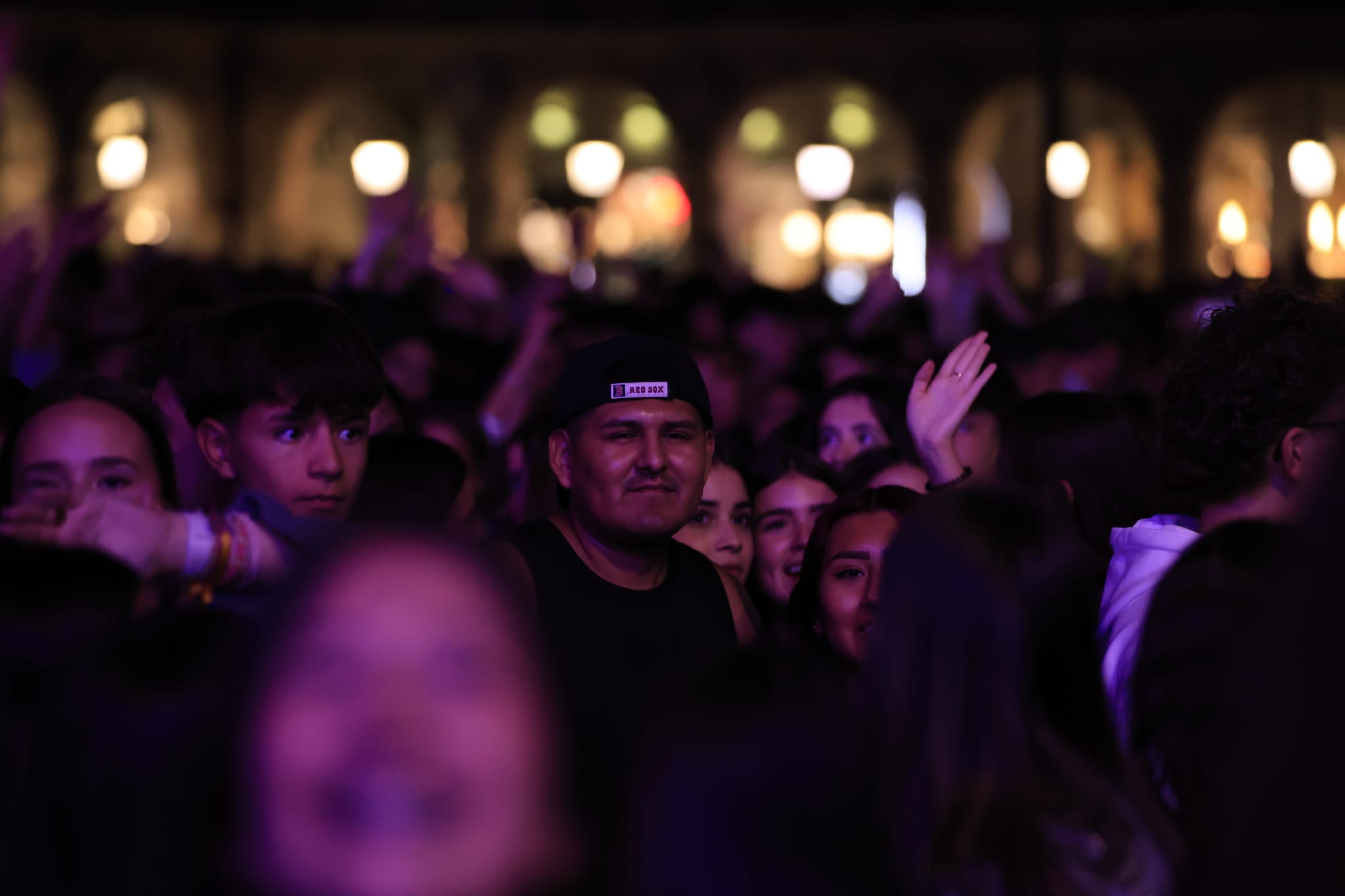 &#039;Los 40Sessions&#039; ponen a bailar y saltar a la juventud de Salamanca