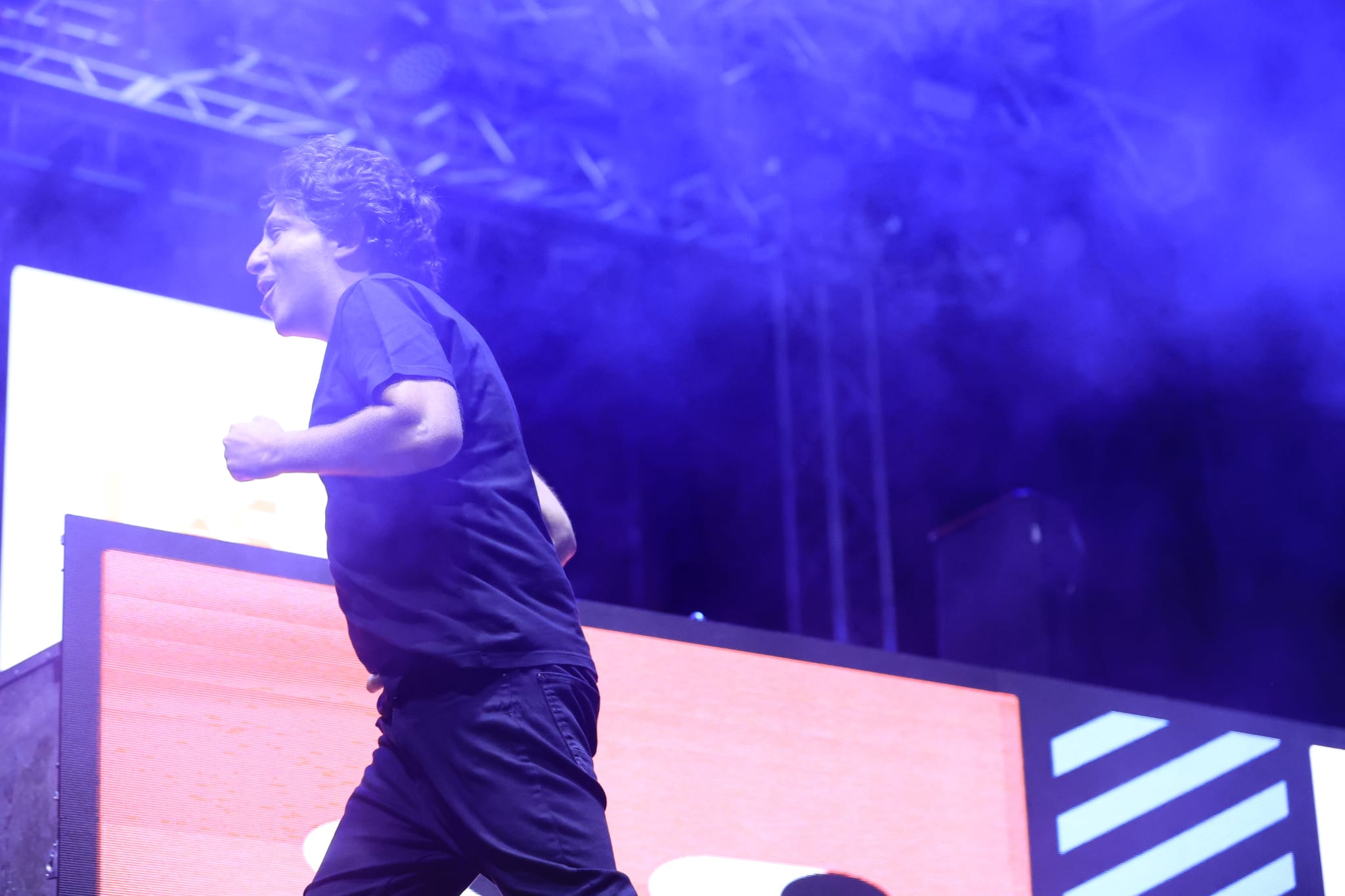 &#039;Los 40Sessions&#039; ponen a bailar y saltar a la juventud de Salamanca