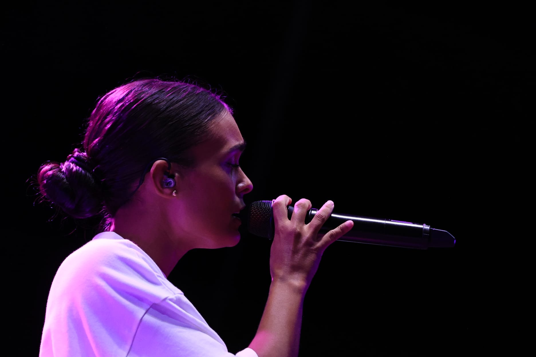 Marta Santos conquista la Plaza Mayor con su flamenco pop
