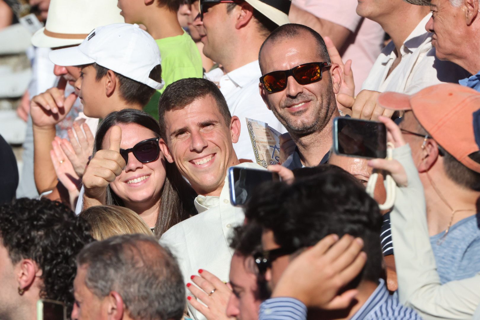 Puerta grande para Emilio de Justo con toro indultado en el cuarto de la tarde