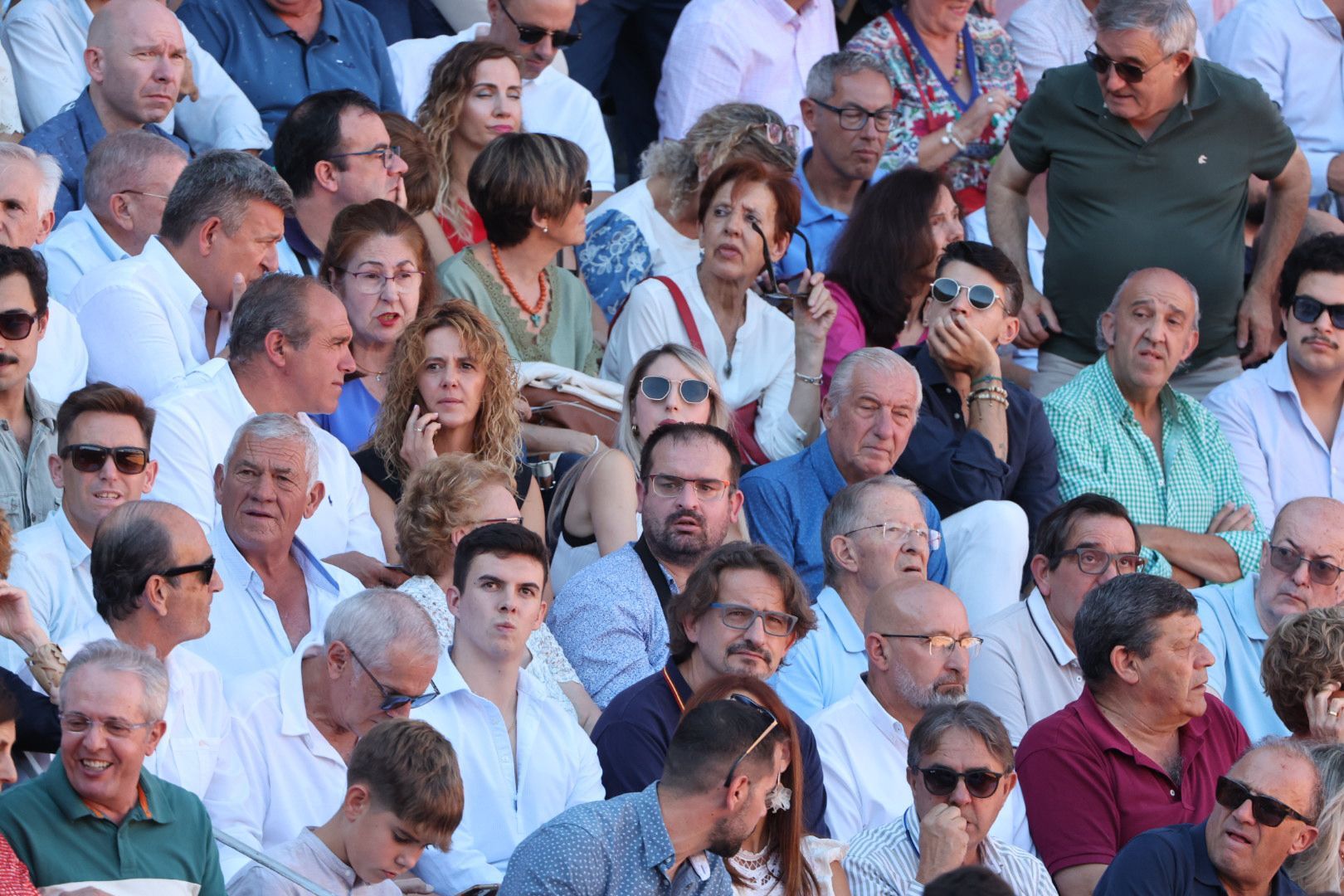 Puerta grande para Emilio de Justo con toro indultado en el cuarto de la tarde