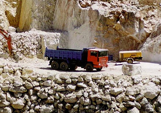 Trabajos en una mina en una imagen de archivo.