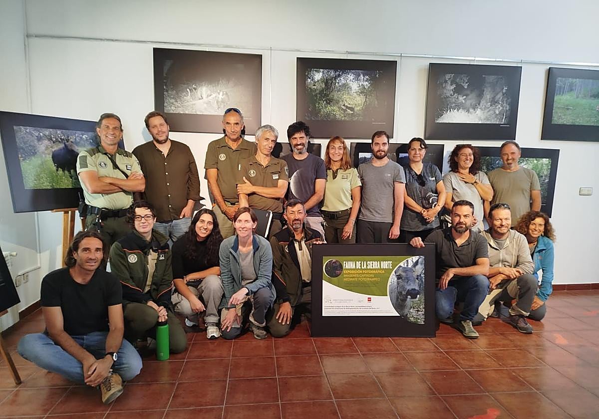 Equipo de la Fundación Santa María la Real y la USAL, en la exposición.