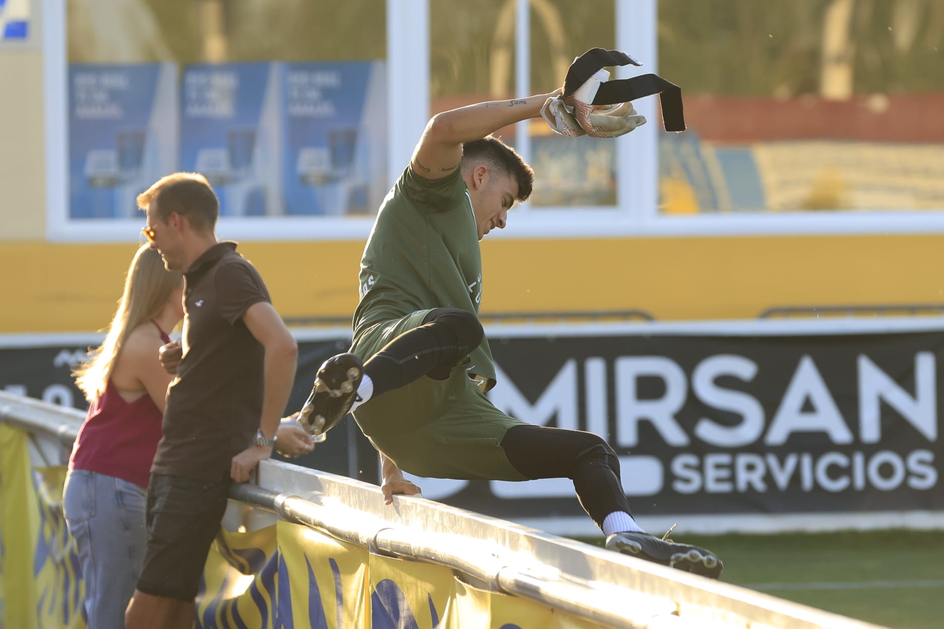 En imágenes, el entrenamiento del primer equipo de Unionistas a las órdenes del entrenador del Juvenil A