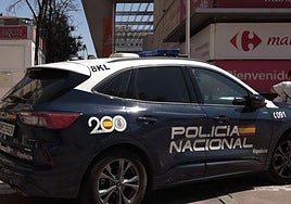 Ccohe de la policía nacional en una imagen de archivo.