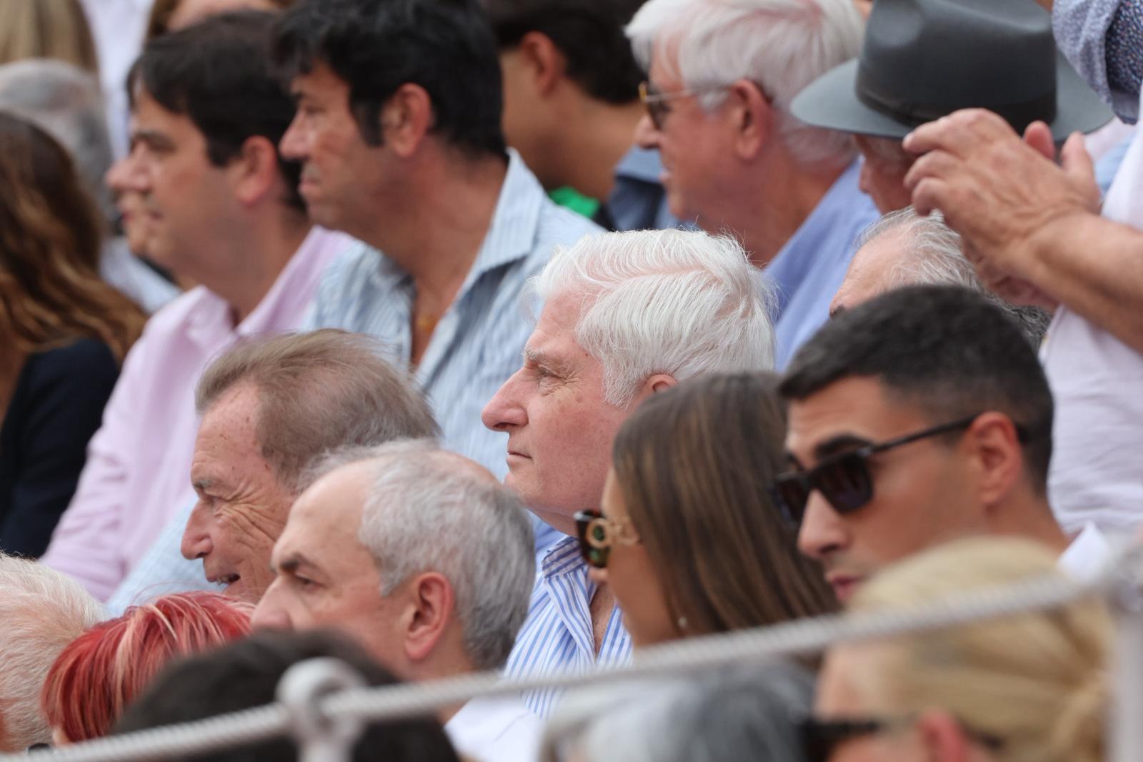 Lleno de caras conocidas en Salamanca para ver a Morante en tarde de &#039;no hay billetes&#039;