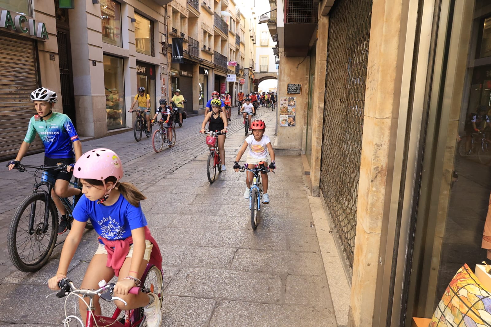 Una marea de bicicletas celebra en Salamanca la Semana de la Movilidad