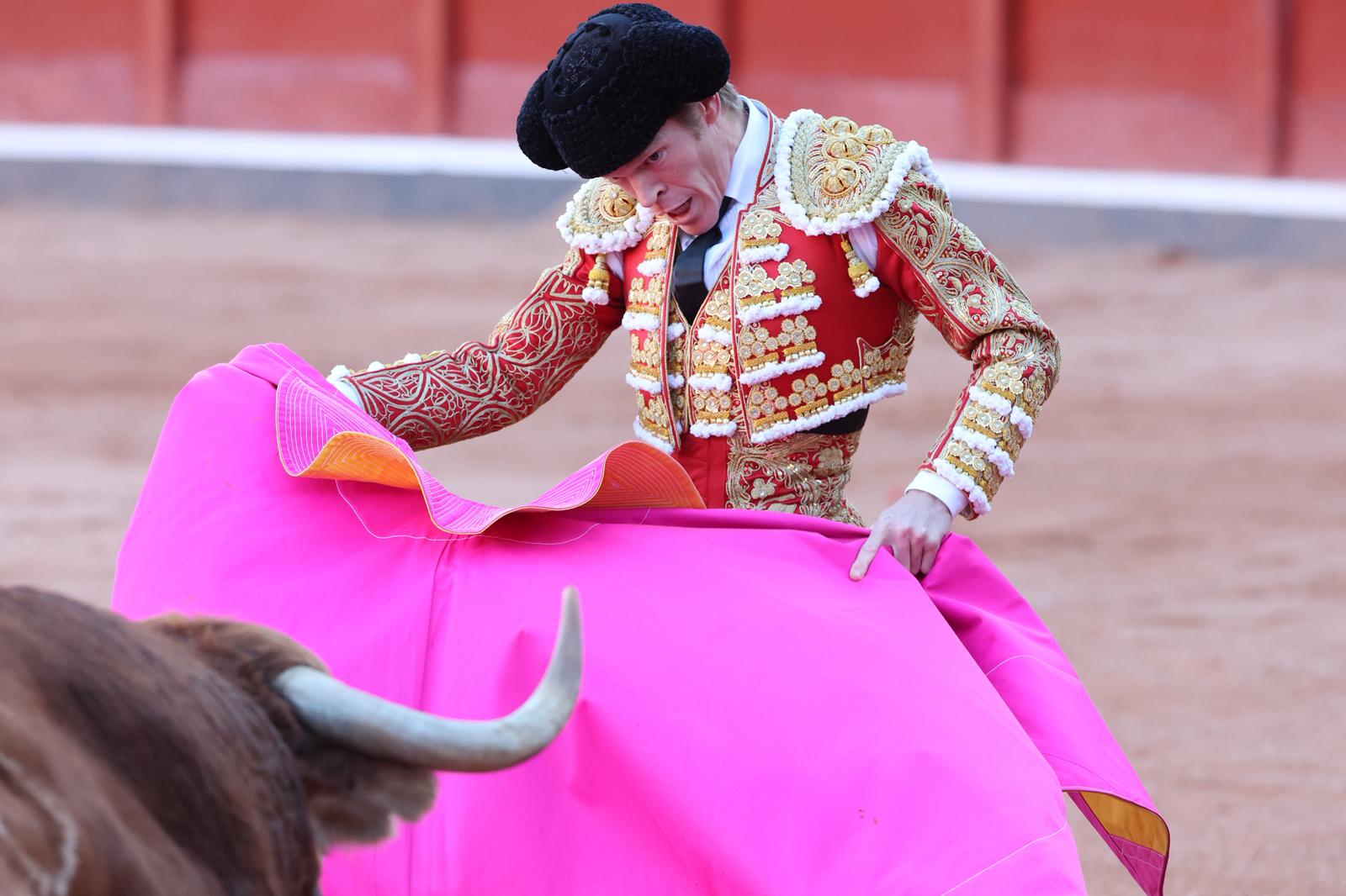 La Glorieta se queda sin puerta grande y Morante se va de vacío