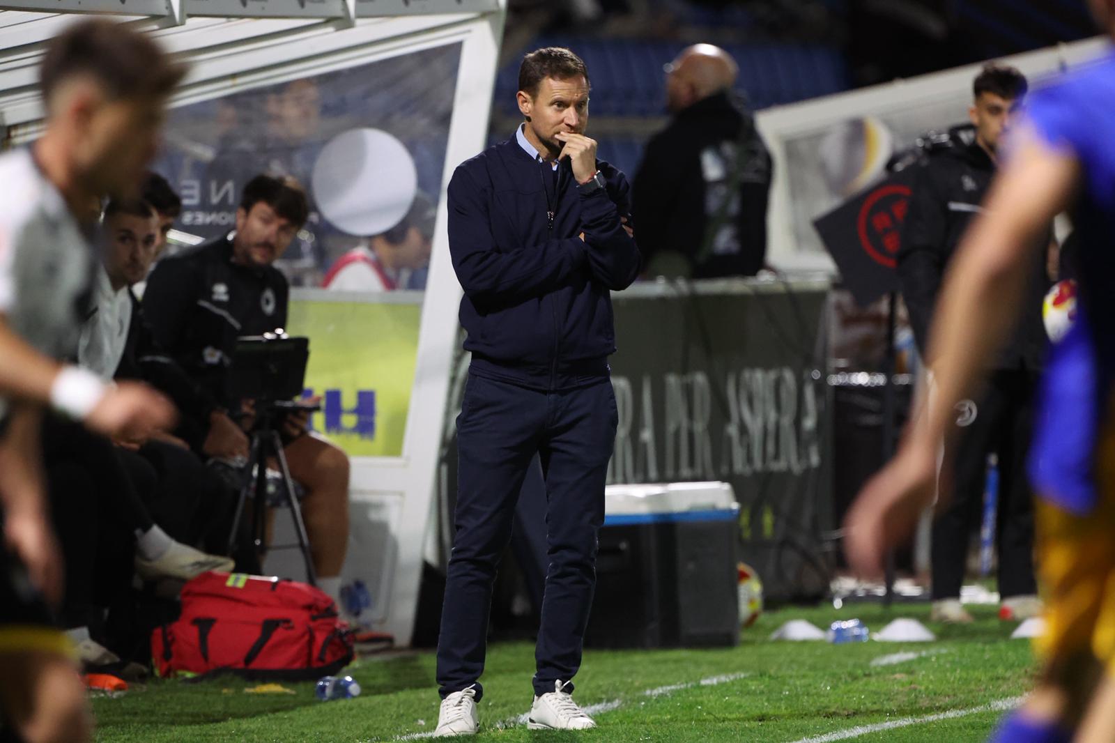 Unionistas remonta al Real Avilés y consigue los tres primeros puntos de la temporada