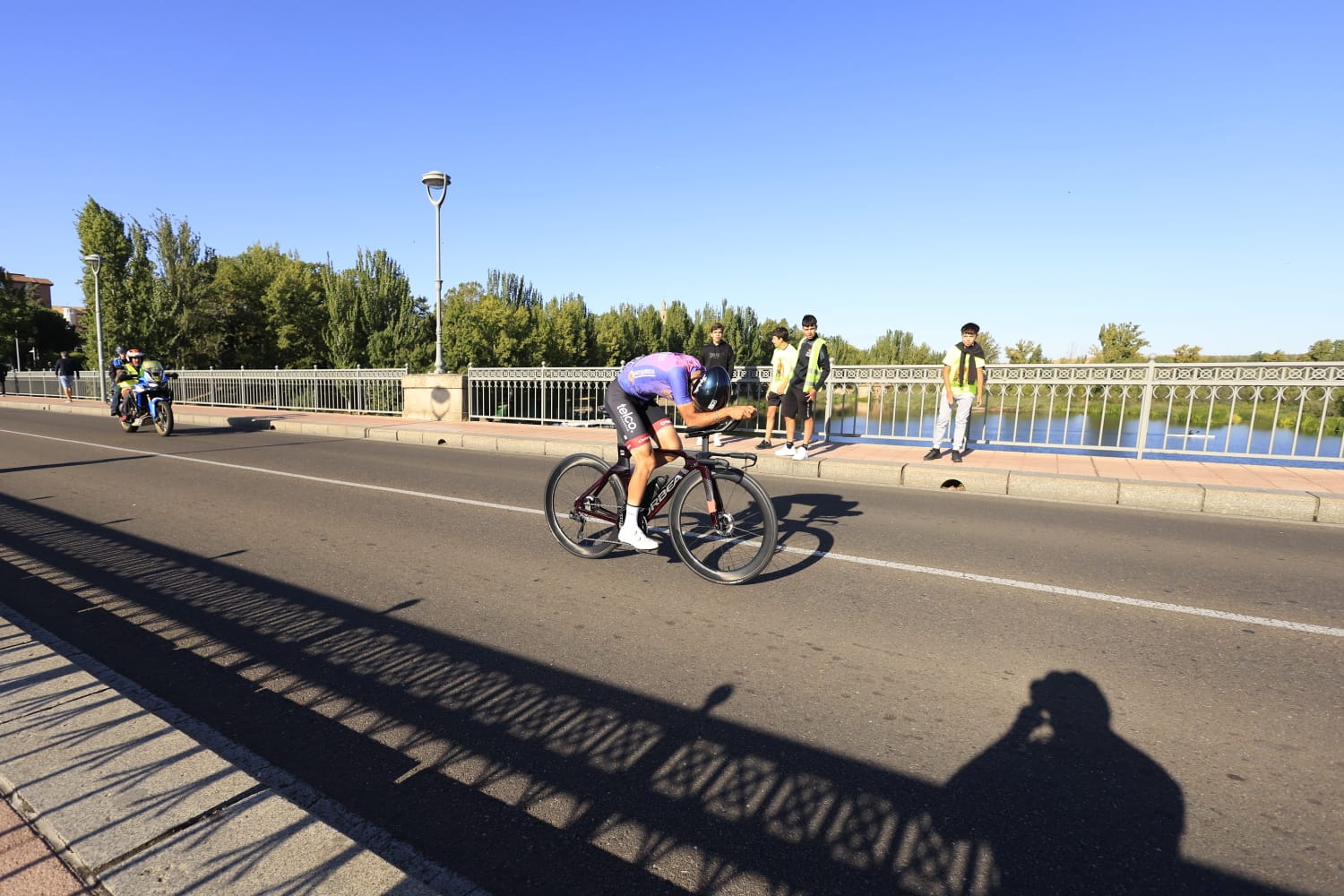 Gari Ugarte se lleva la crono en la capital y es el nuevo campeón de la Vuelta a Salamanca
