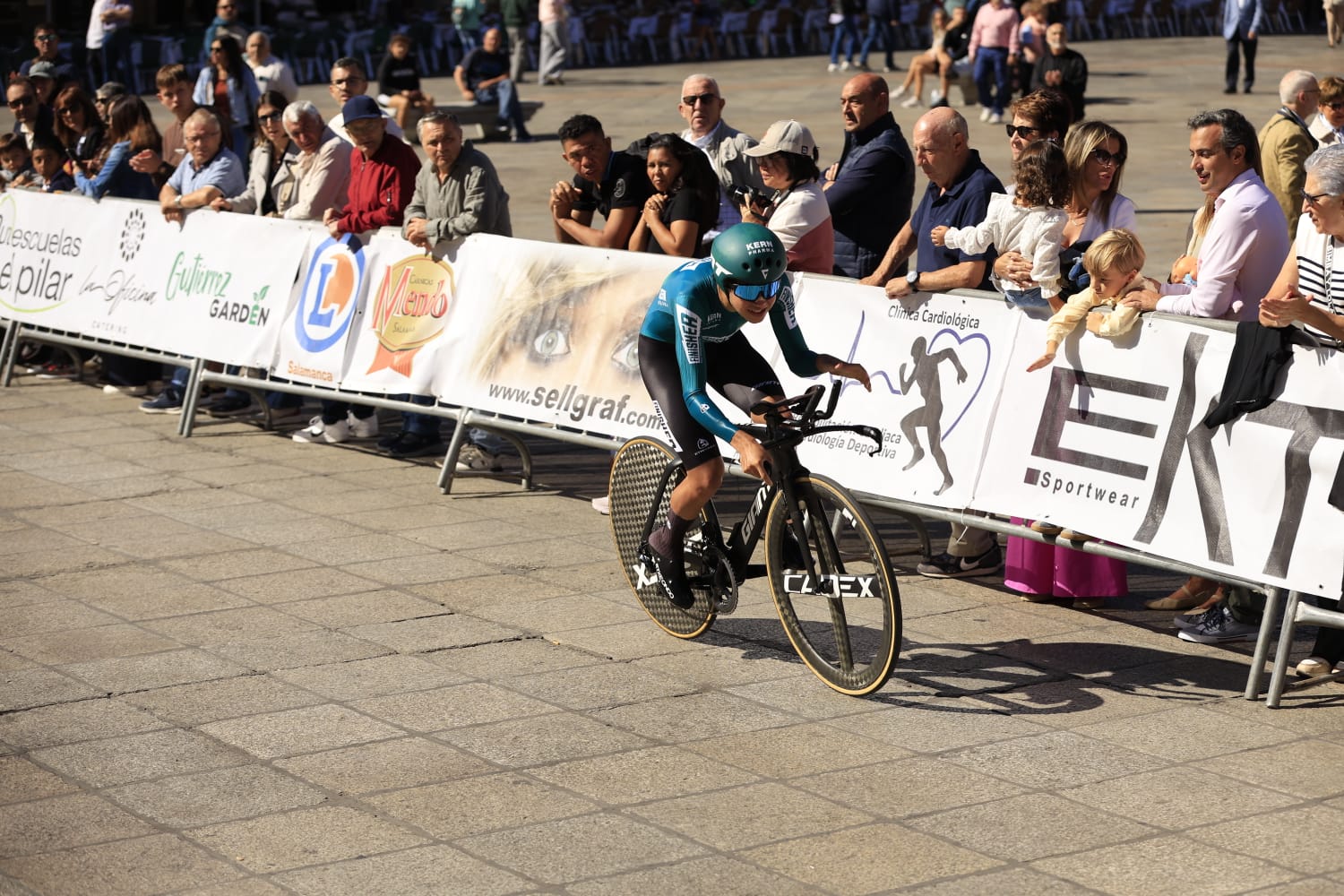 Gari Ugarte se lleva la crono en la capital y es el nuevo campeón de la Vuelta a Salamanca