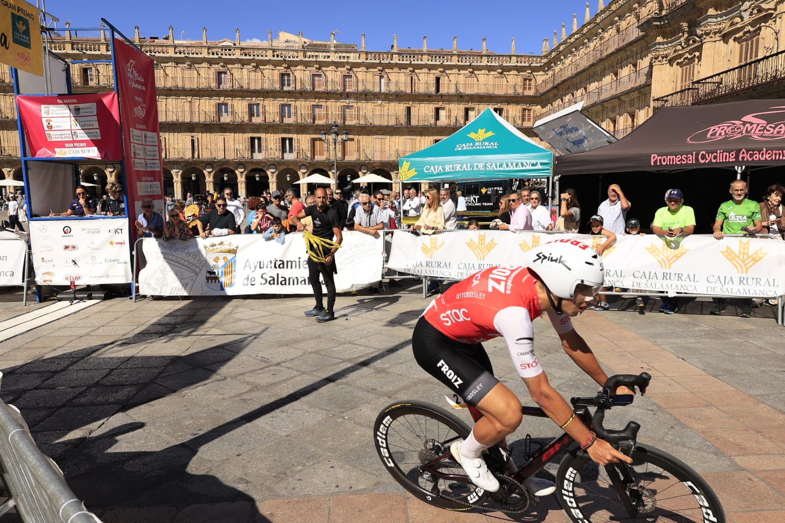 Gari Ugarte se lleva la crono en la capital y es el nuevo campeón de la Vuelta a Salamanca