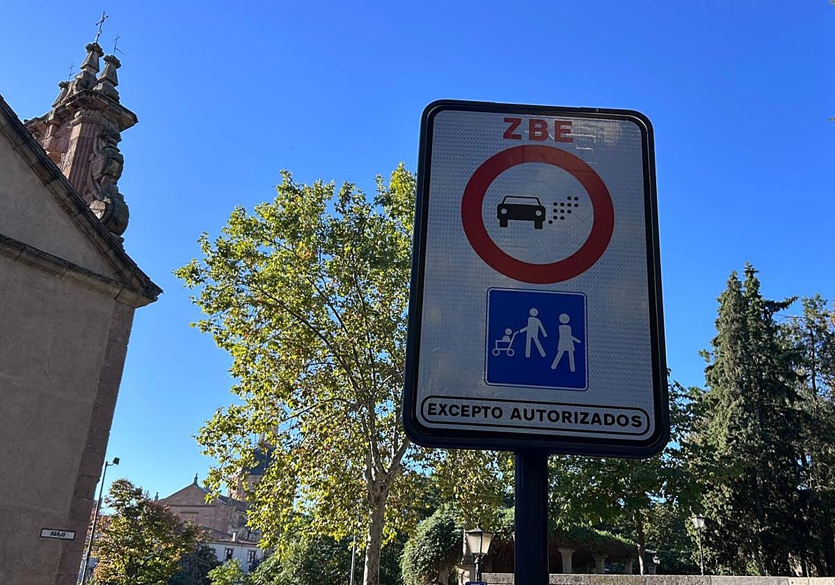 Una de las nuevas señales ya instalada.