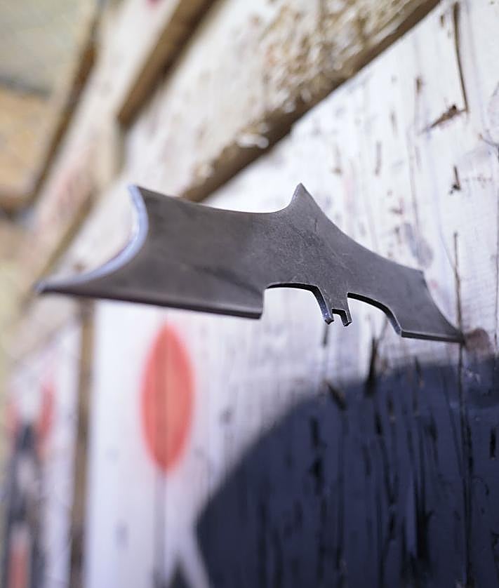 Imagen secundaria 2 - El único local de lanzamiento de hachas en Salamanca: ocio, deporte y adrenalina en pleno centro