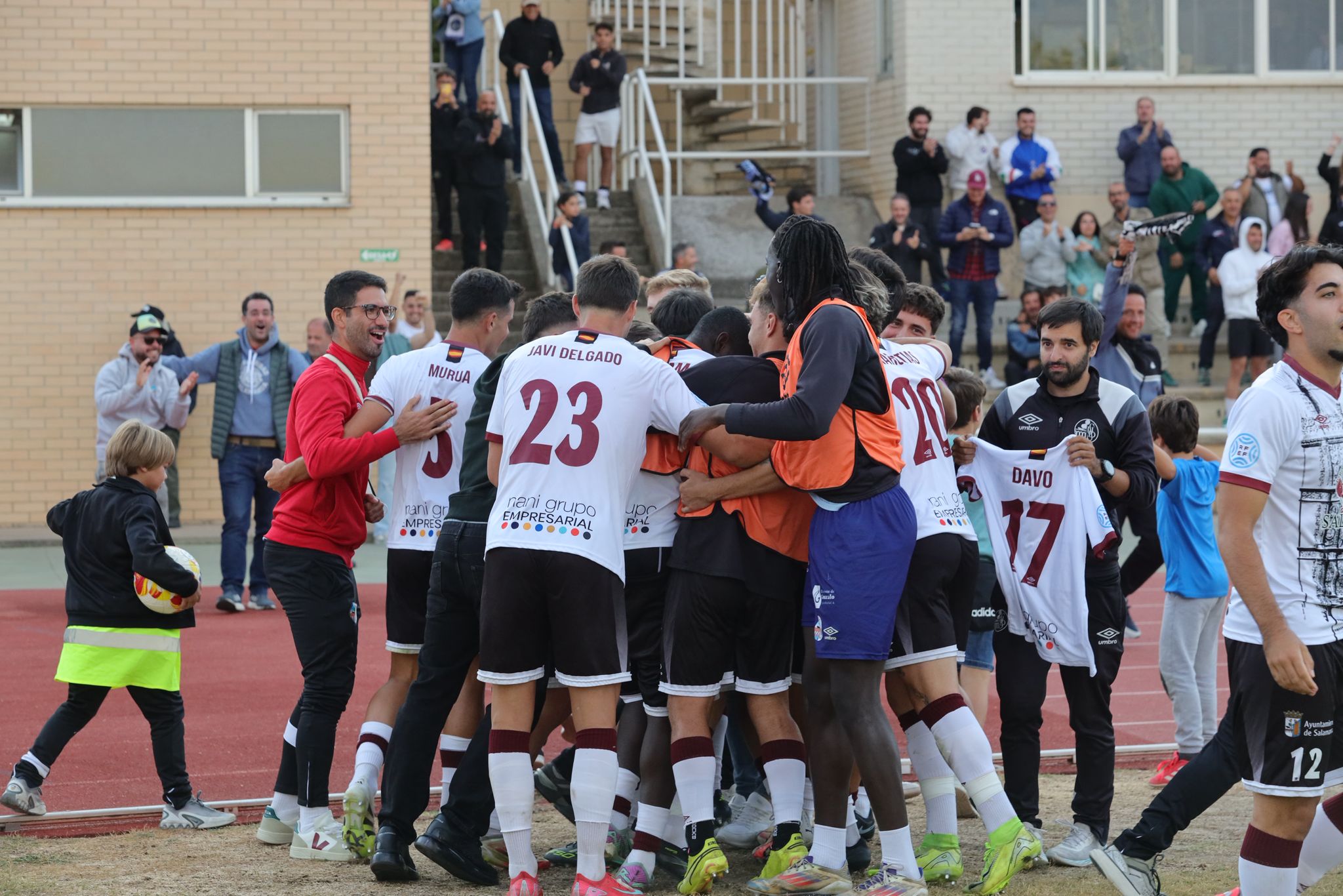 El Salamanca CF UDS vence al Ourense con un gol en el descuento