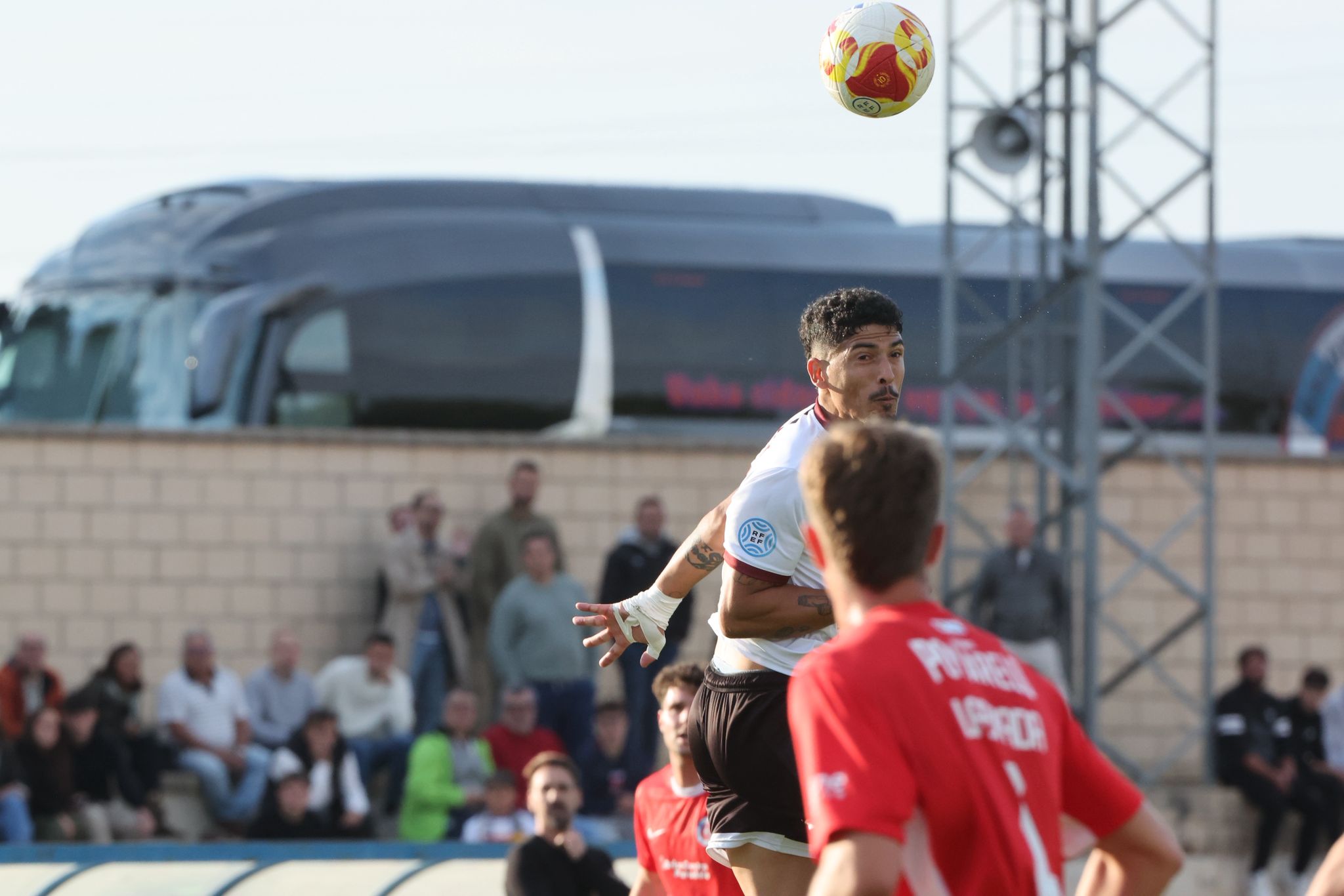El Salamanca CF UDS vence al Ourense con un gol en el descuento